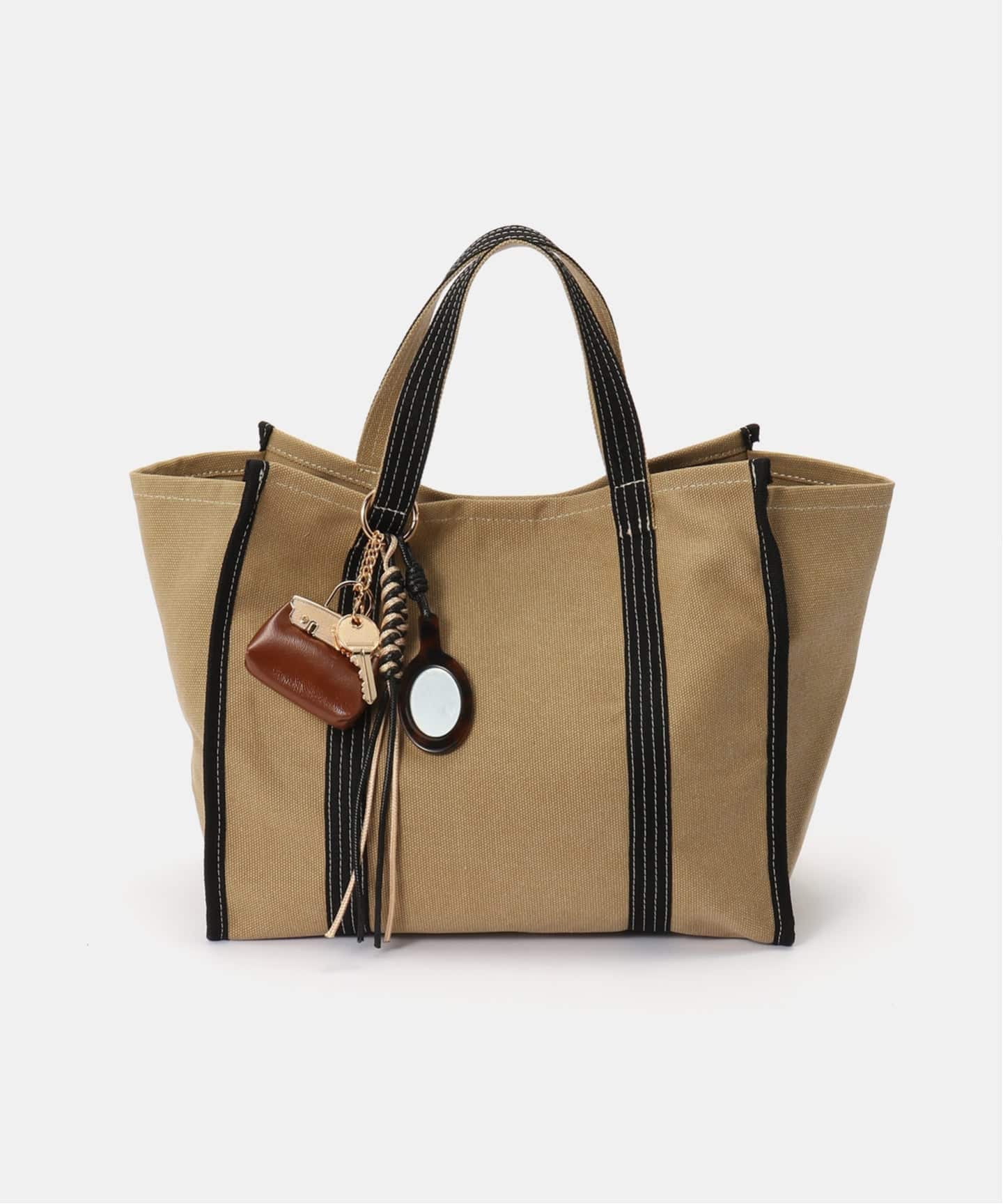cachecache/カシュカシュ チャームツキキャンバストート（トートバッグ