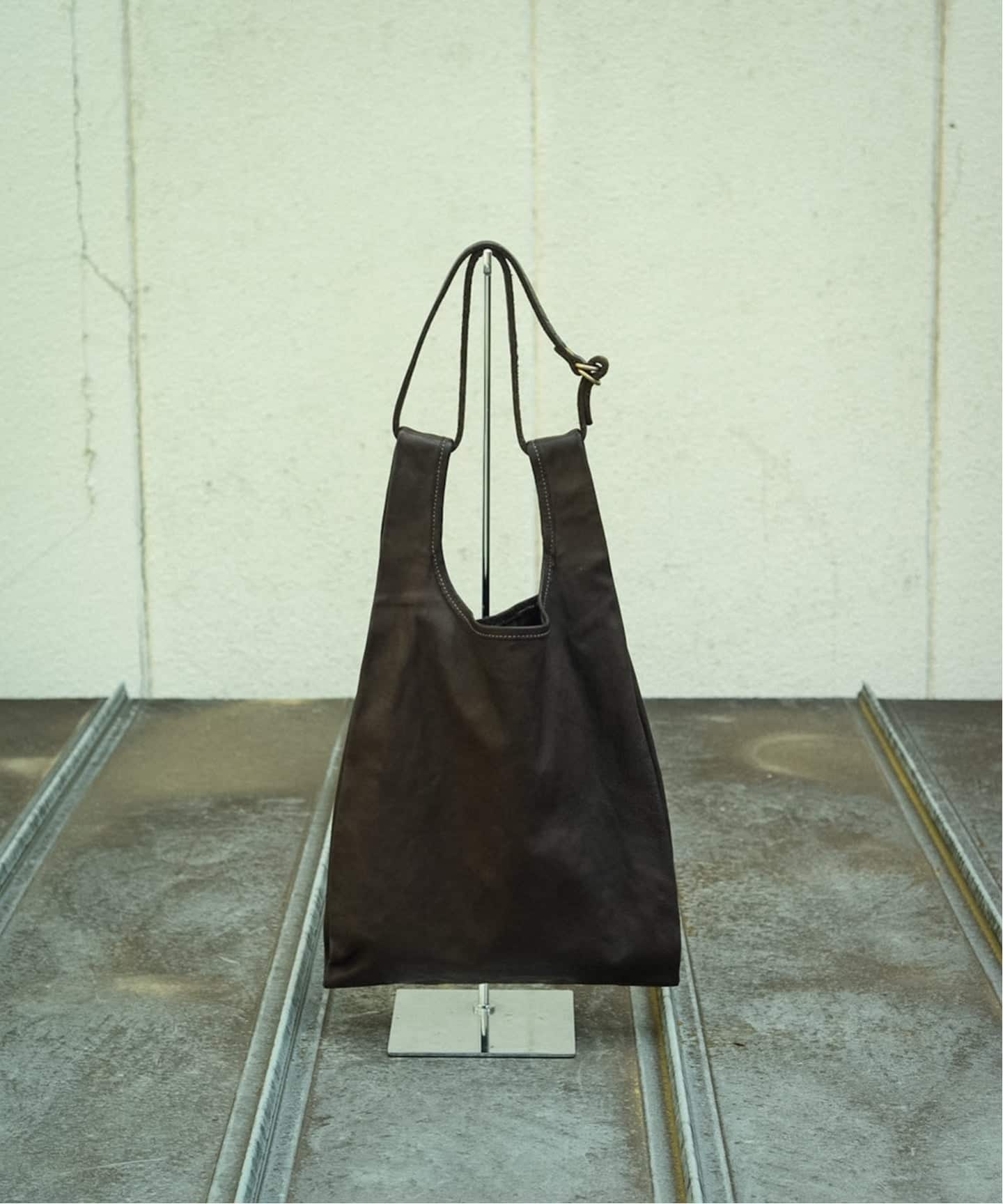 GUIDI / グィディ】CA01 MEDIUM LEATHER SHOPPER：2WAYバッグ（その他