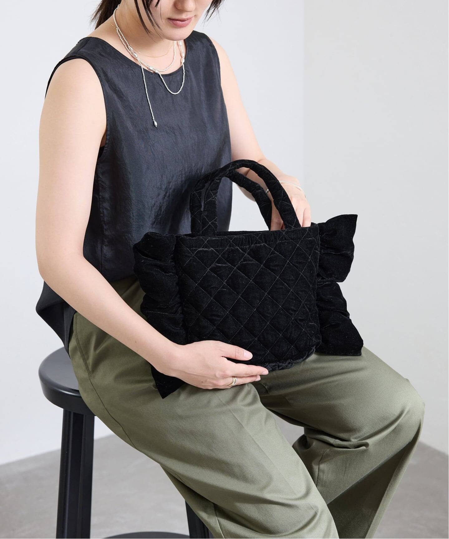 IENA MALUS マリュス 別注クラッチバッグ 黒 予約》MALUS/マリュス Ruffle mini bag バッグ MSG-025（ハンドバッグ