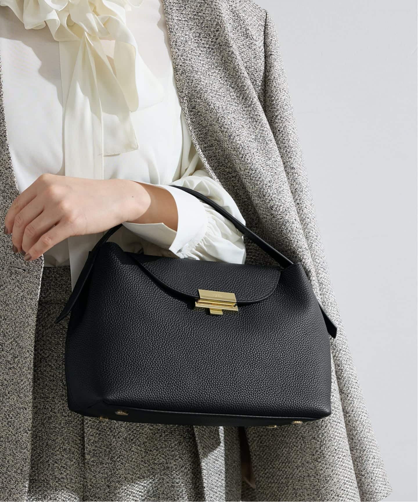 WEB・一部店舗限定カラーあり》PUNTI./プンティ MAGNOLIA HAND
