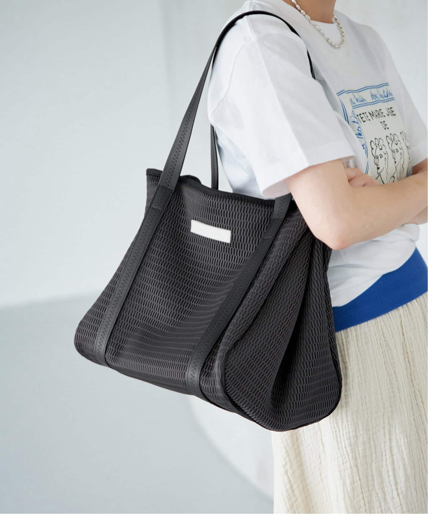 Qbag nest ブラック まとめ売り Amazon | [qbag paris] ネスト M