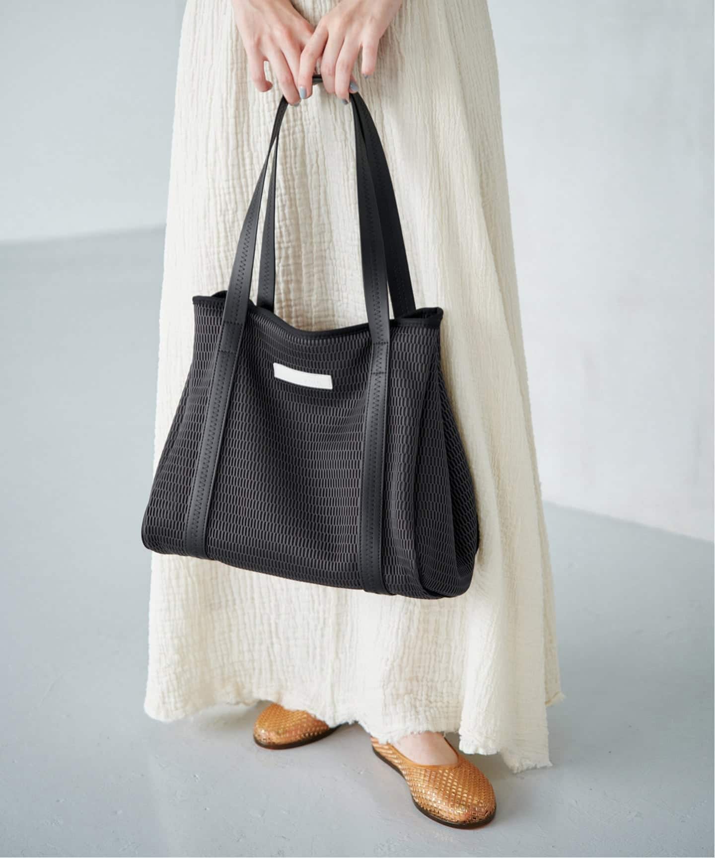 予約》qbag paris/キューバッグ パリ 別注NEST ZIP M バッグ（トート
