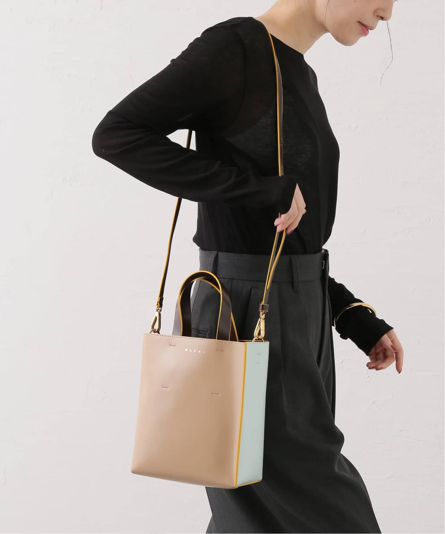 MARNI/マルニ 2カラーバッグ SHMP0039Y0LV639ZP259（トートバッグ