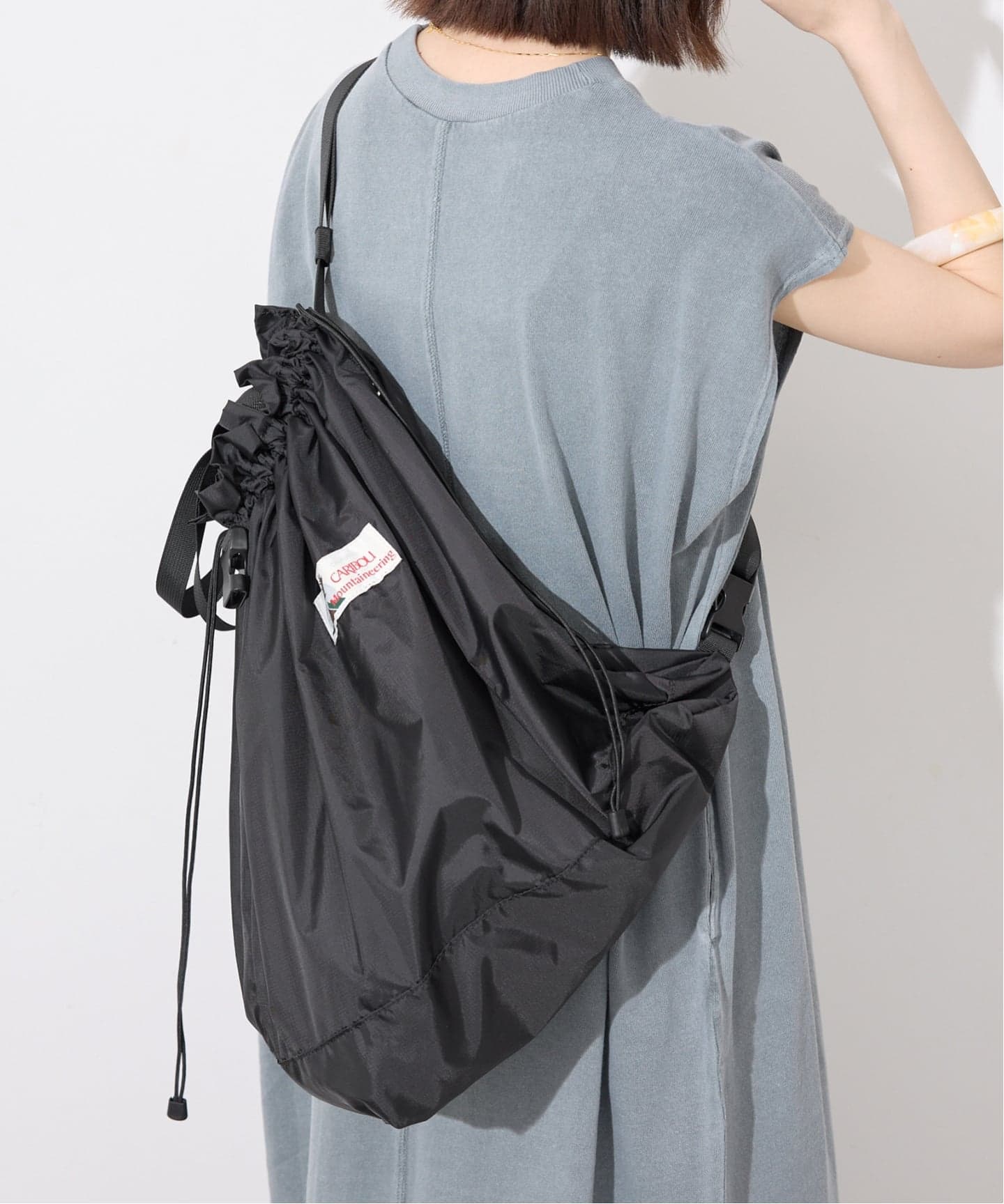 SLOBE IENA◆SEEKER/SLOBE別注ショルダーバッグ OUTDOOR/アウトドア SLOBE別注 スクエアショルダーバッグ | スローブ