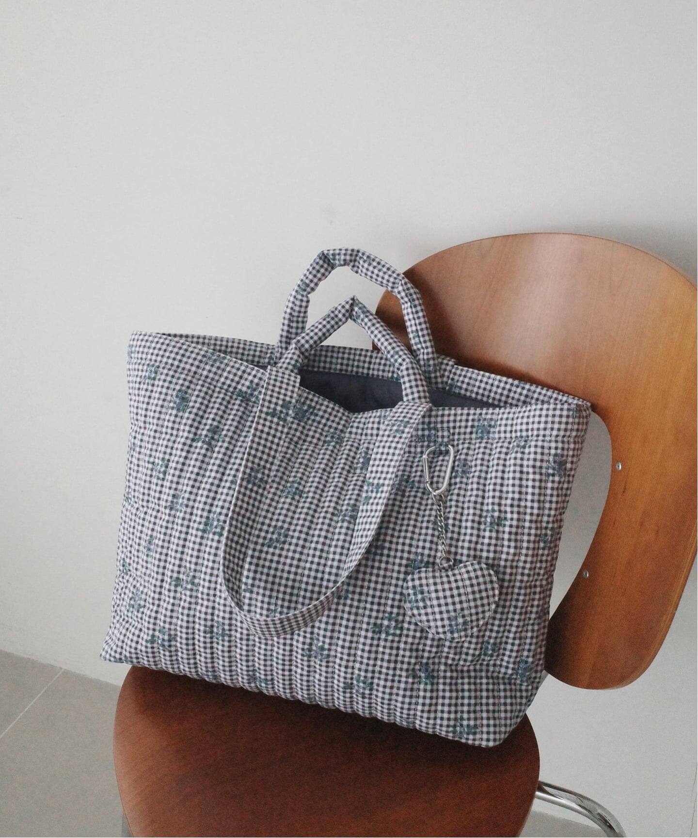 WEB限定/追加》Margaux Dereume × SLOBE キルティングトートバッグ