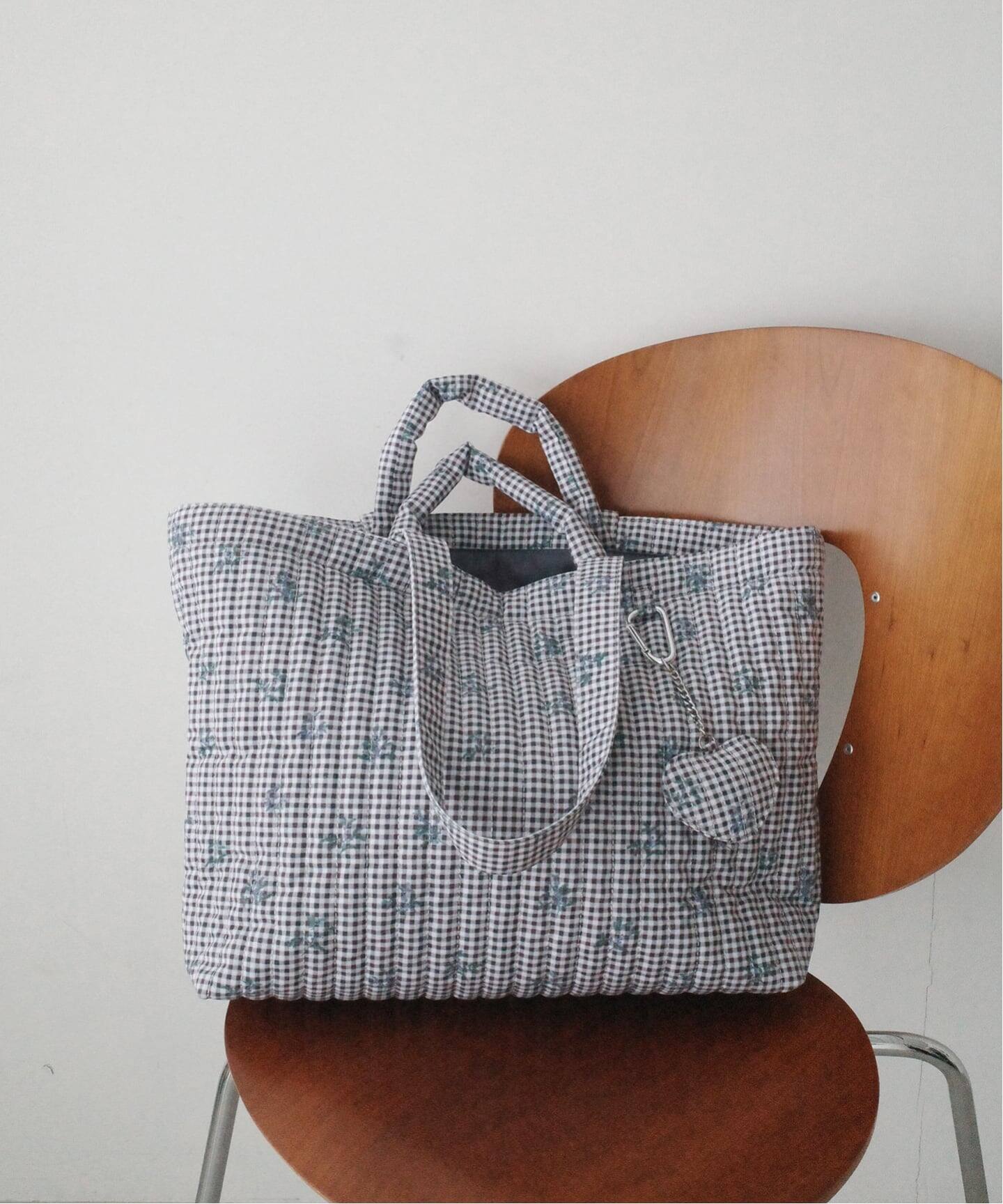 WEB限定/追加》Margaux Dereume × SLOBE キルティングトートバッグ 