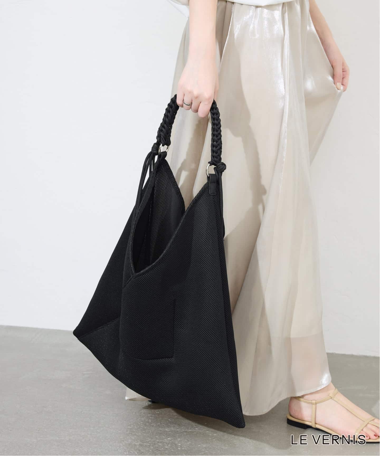 WEB限定/追加2》LE VERNIS パラコードハンドルメッシュバック 235