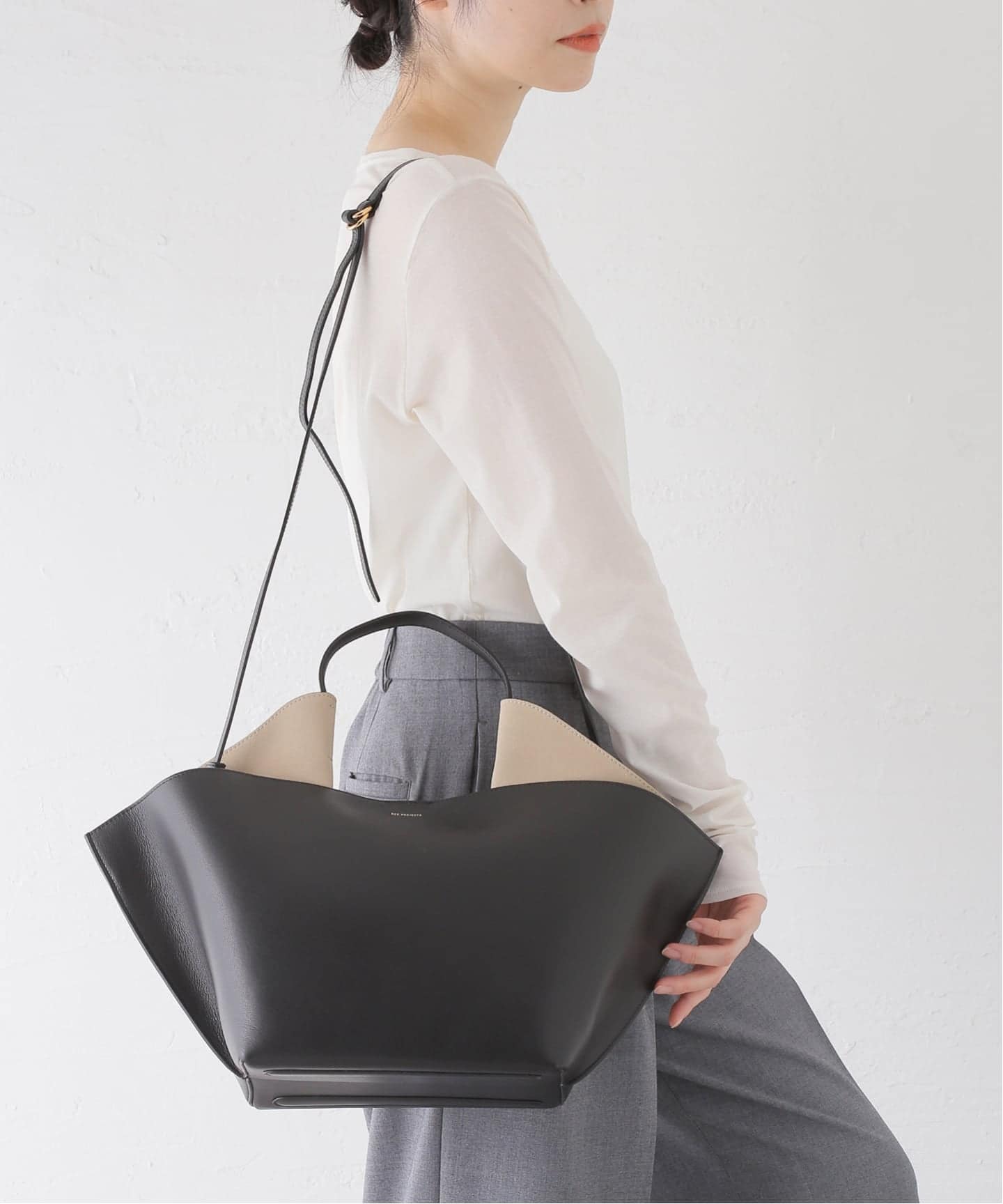 REE PROJECTS / リー・プロジェクト ANN TOTE MEDIUM バッグ（トート