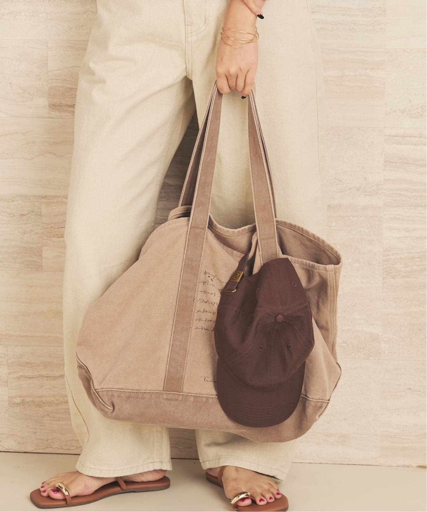 新品！タグ付き◆TRACES OF MOVEMENT LARGE トートバッグ WEB限定追加予約》TRACES OF MOVEMENT LARGE トートバッグ 2（トート
