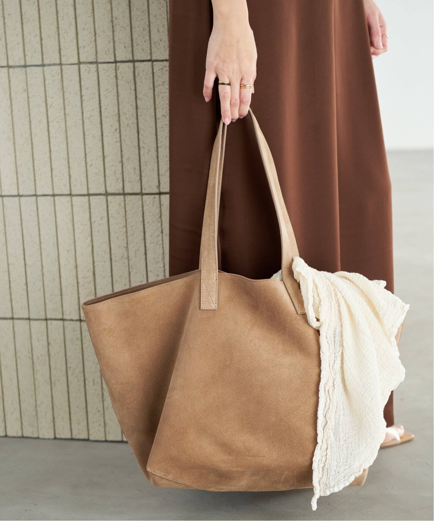 Mansur Gavriel Gaia Leather Shoulder Bag | THE OUTNET 新品⭐️定価 