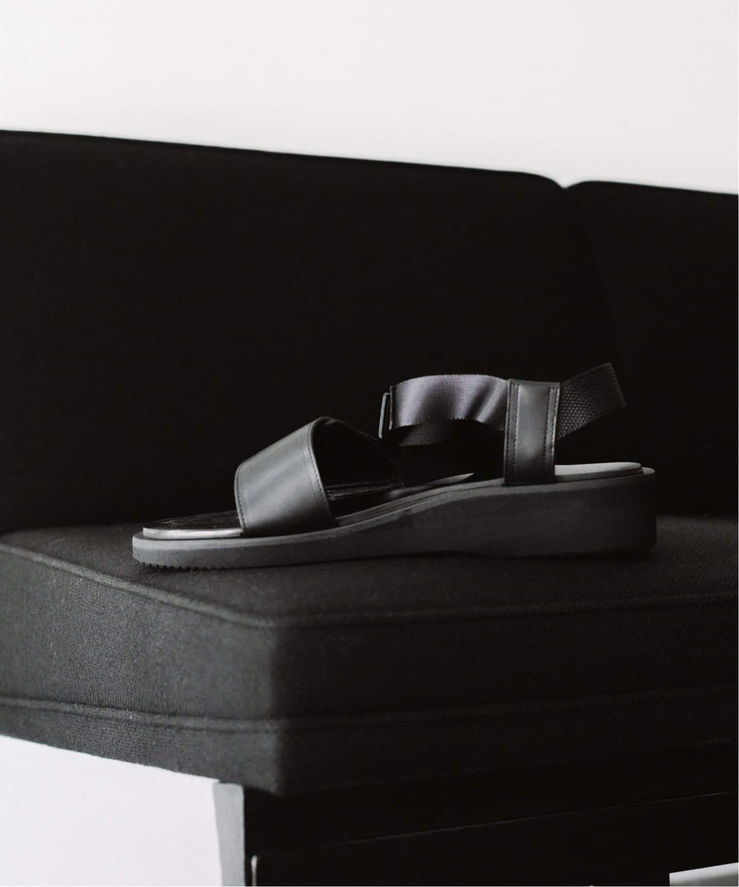 FOOTWORKS / フットワークス】Velcro Straps Smooth Leather（サンダル