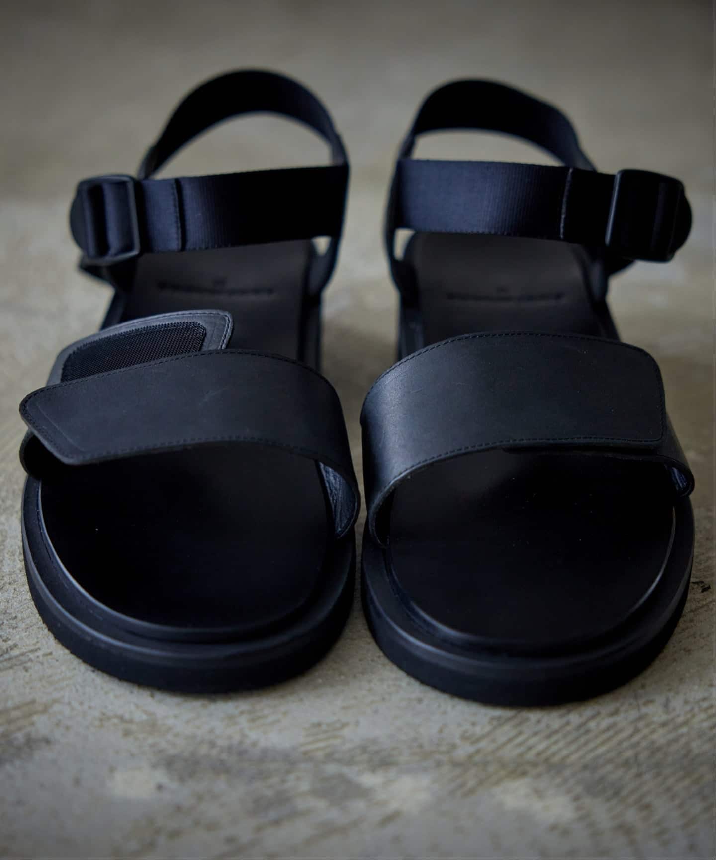 FOOTWORKS / フットワークス】Velcro Straps Smooth Leather（サンダル