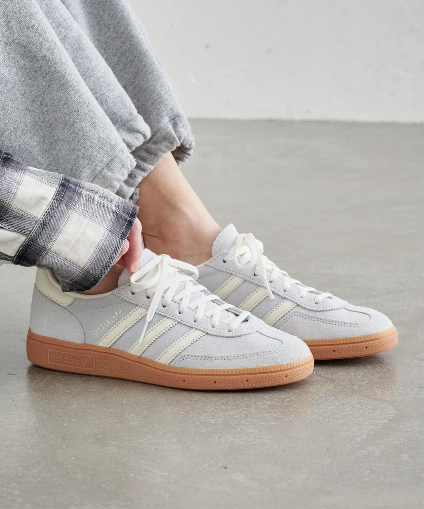 adidas originals HANDBALL SPEZIAL W IF6490/IF6491（スニーカー