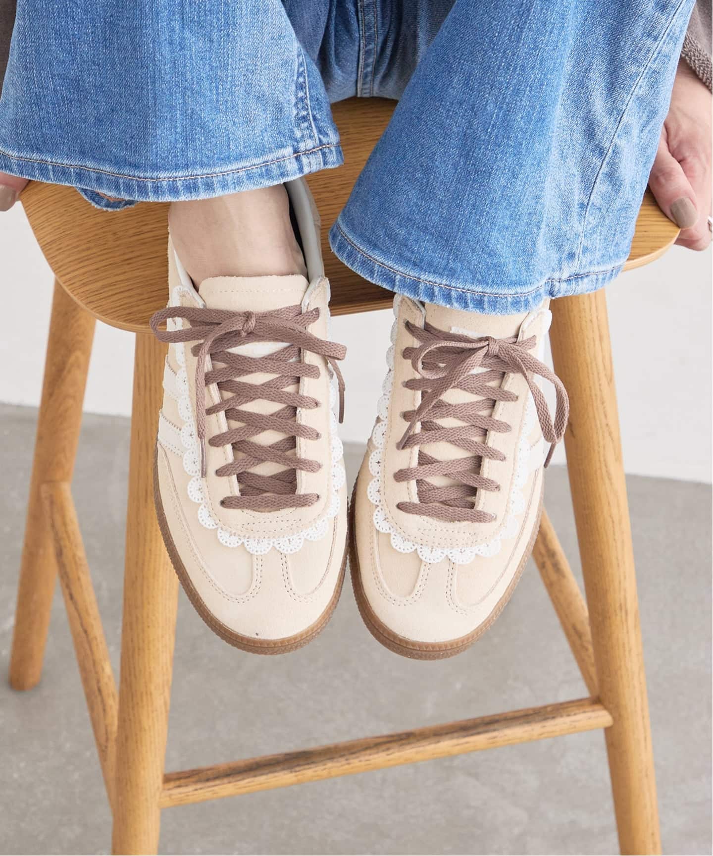 ADIDAS HANDBALL SPEZIAL W LA0313（スニーカー）｜BOICE FROM