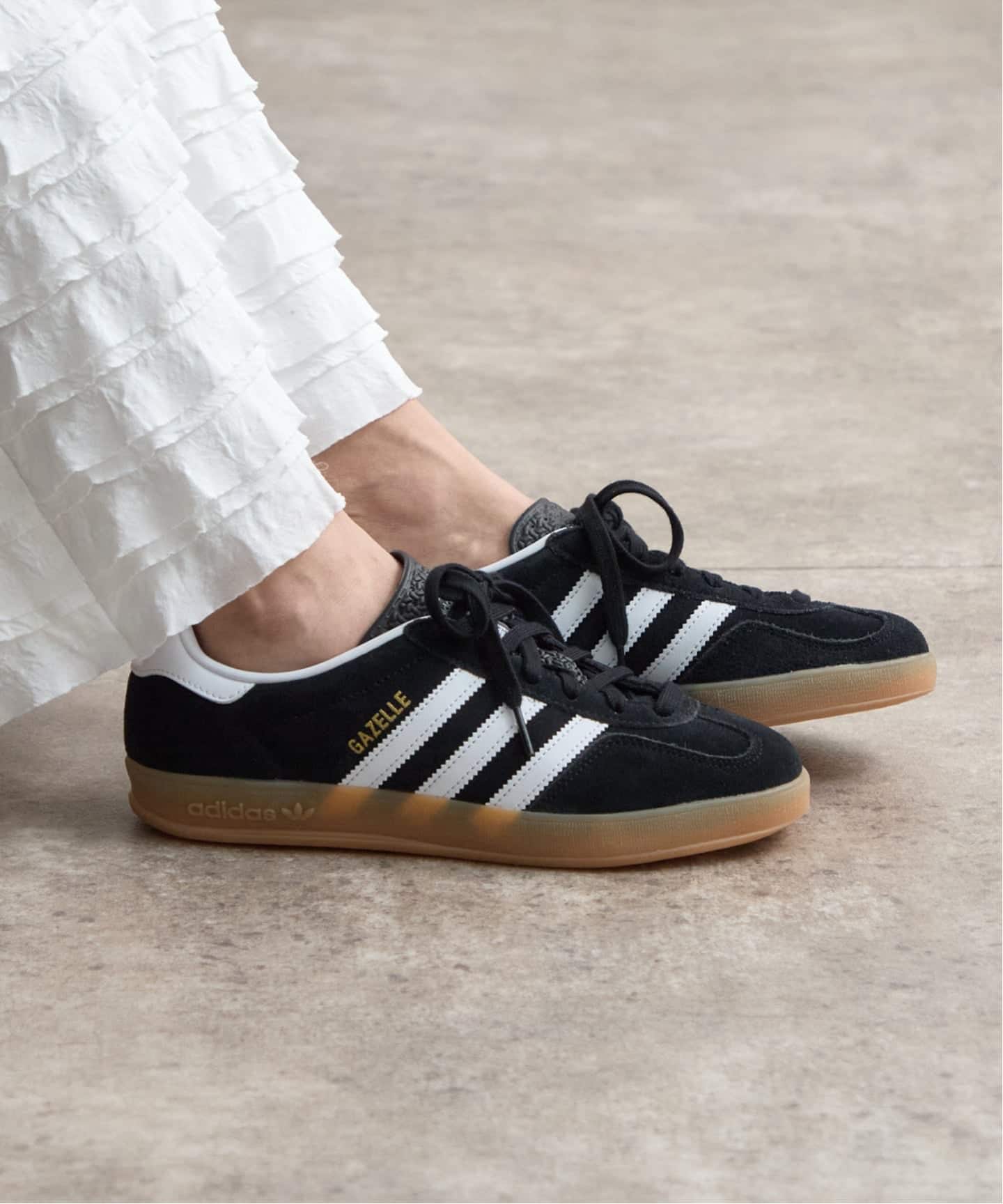 黒20、キャメル50 adidas GAZELLE INDOOR JI2060（スニーカー）｜BOICE FROM BAYCREW'S