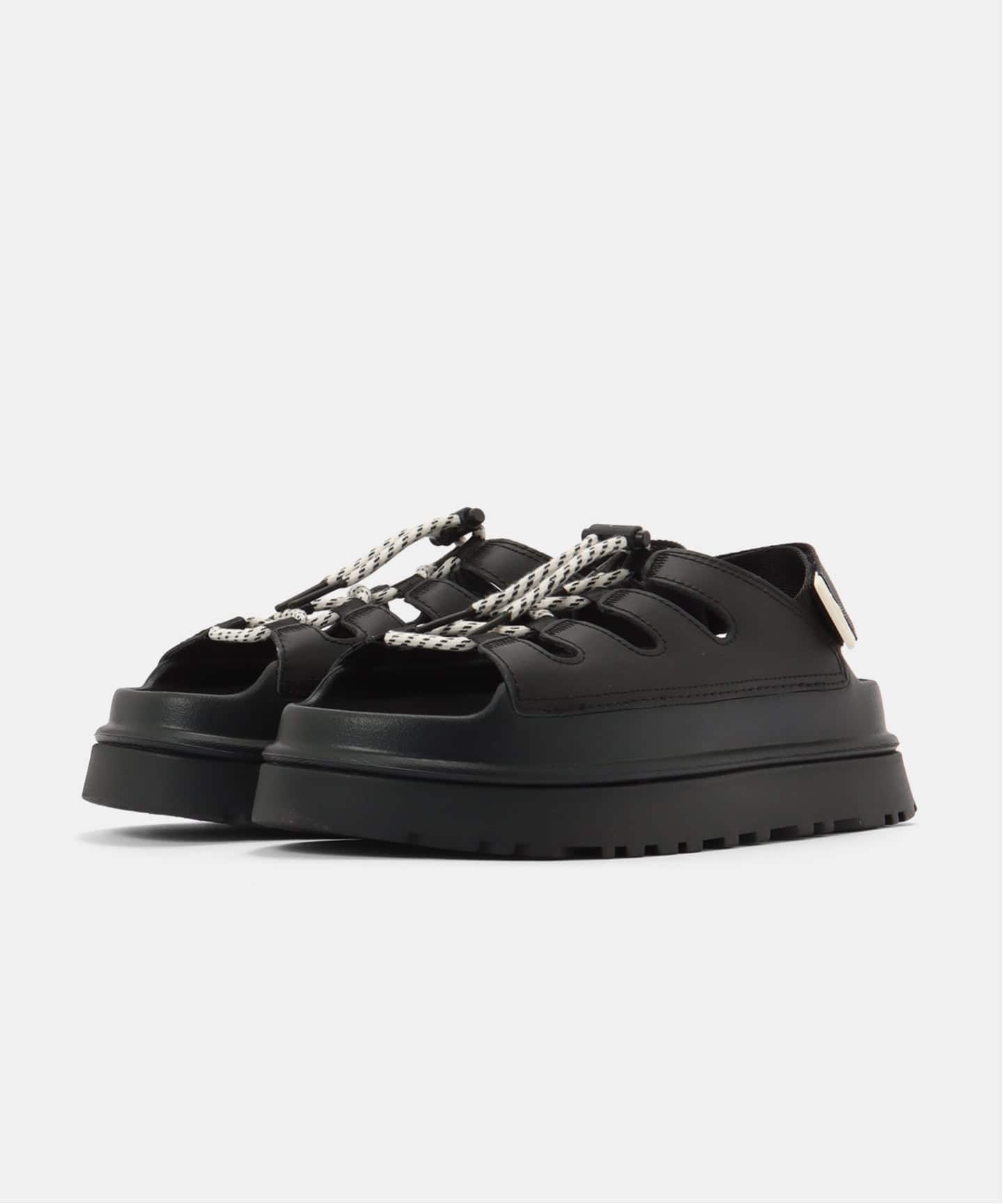 UGG W GOLDENGLOW TOGGLE 1179370-BLK（サンダル）｜HERRINGBONE