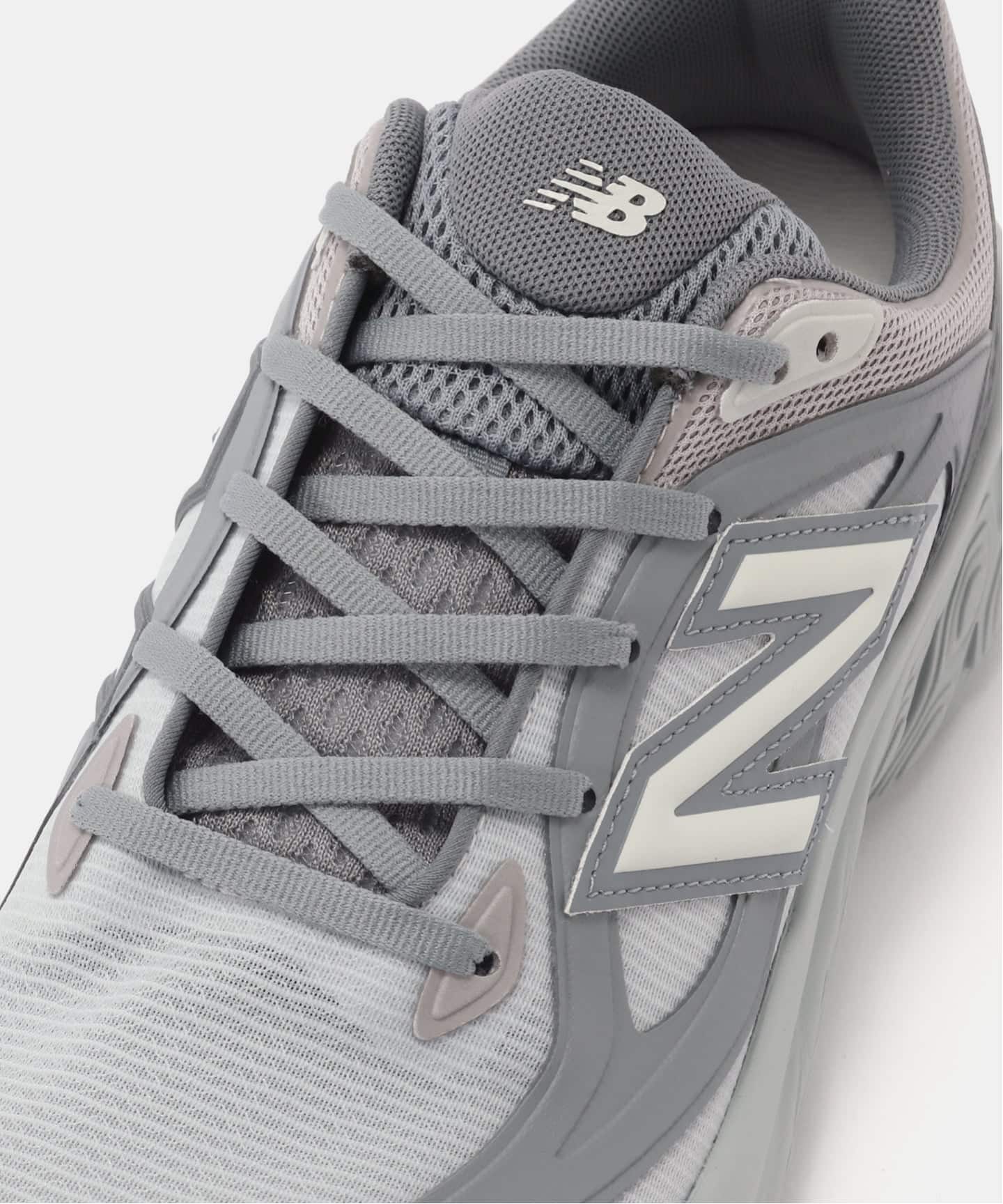 New Balance FRESH FOAM TRAINER UTRN9PO（スニーカー）｜HERRINGBONE