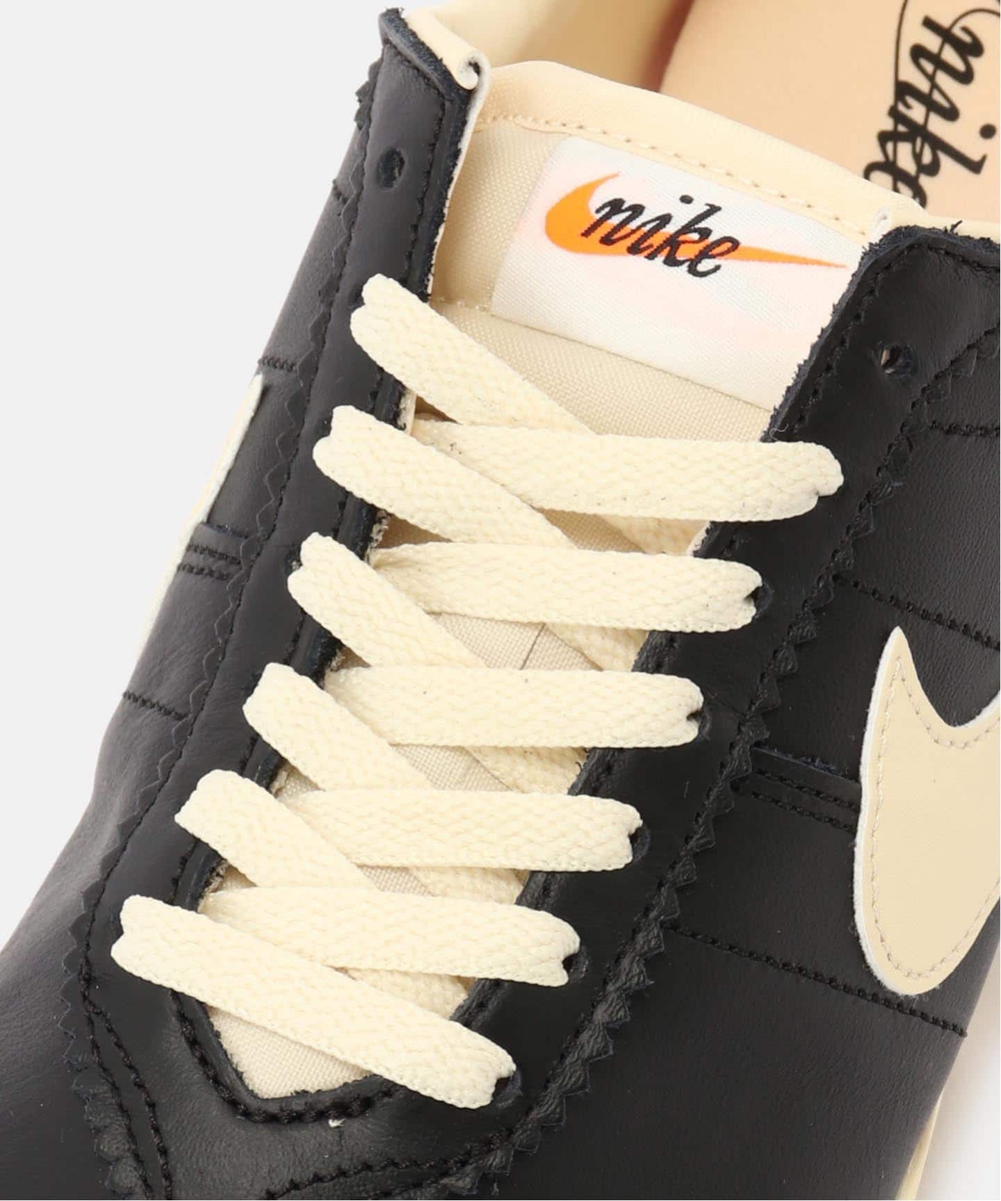 着画例アリ！NIKE スニーカー NIKE W ASTROGRABBER LTHR II1259-002（スニーカー）｜HERRINGBONE