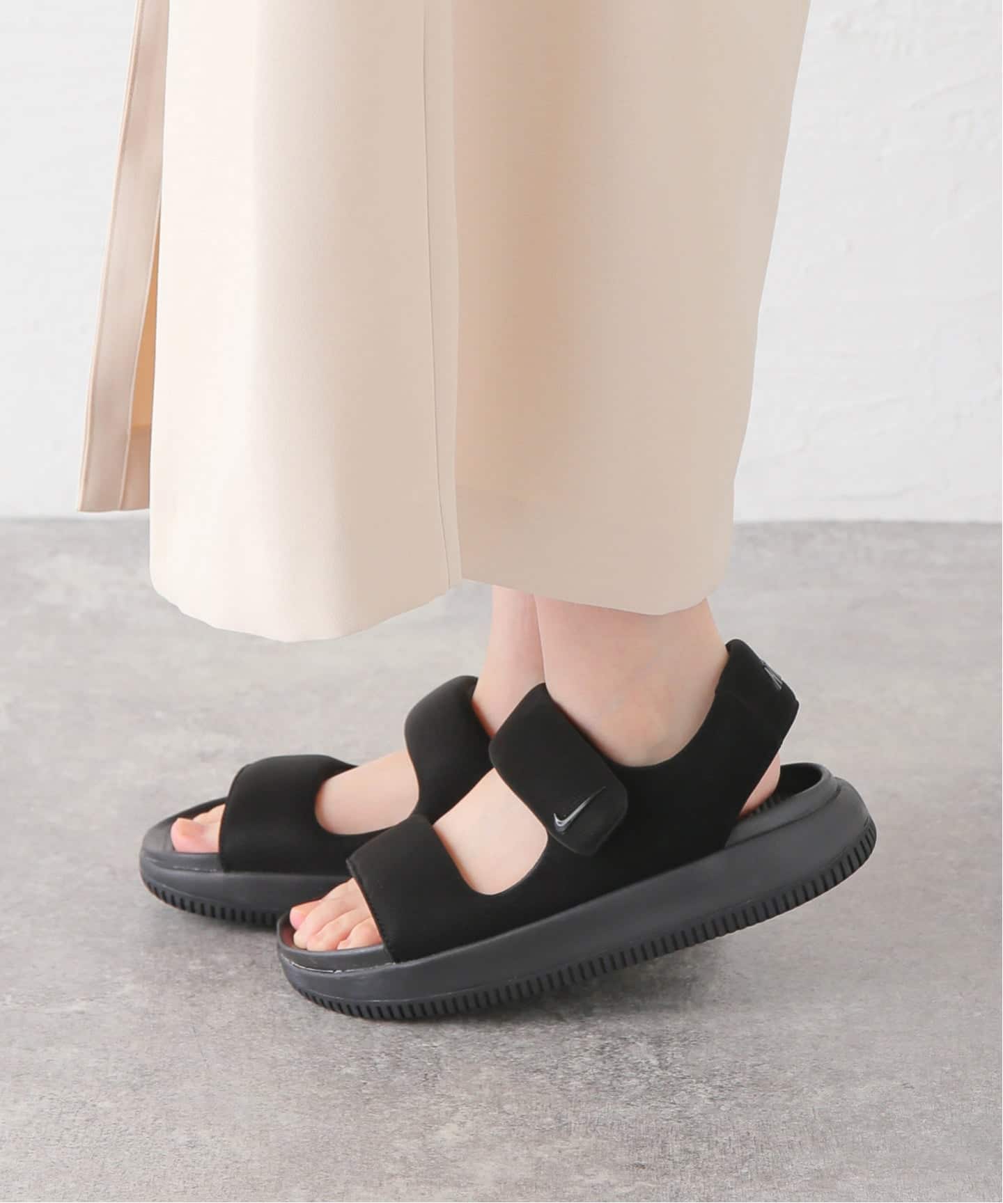 追加予約》NIKE / ナイキ CALM SANDAL FJ6043（サンダル）｜Spick