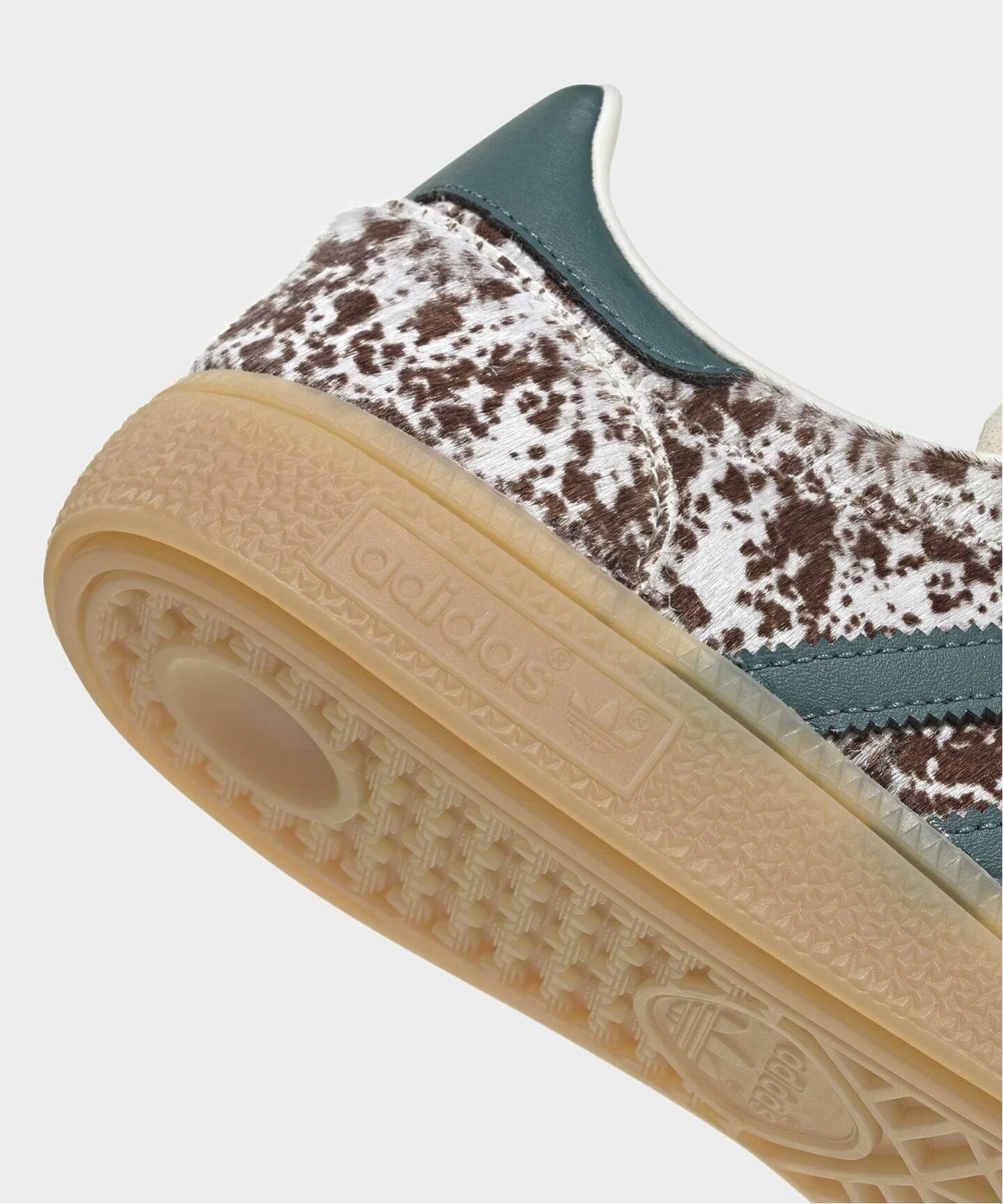 adidas / アディダス HANDBALL SPEZIAL W KI2181（スニーカー）｜Spick