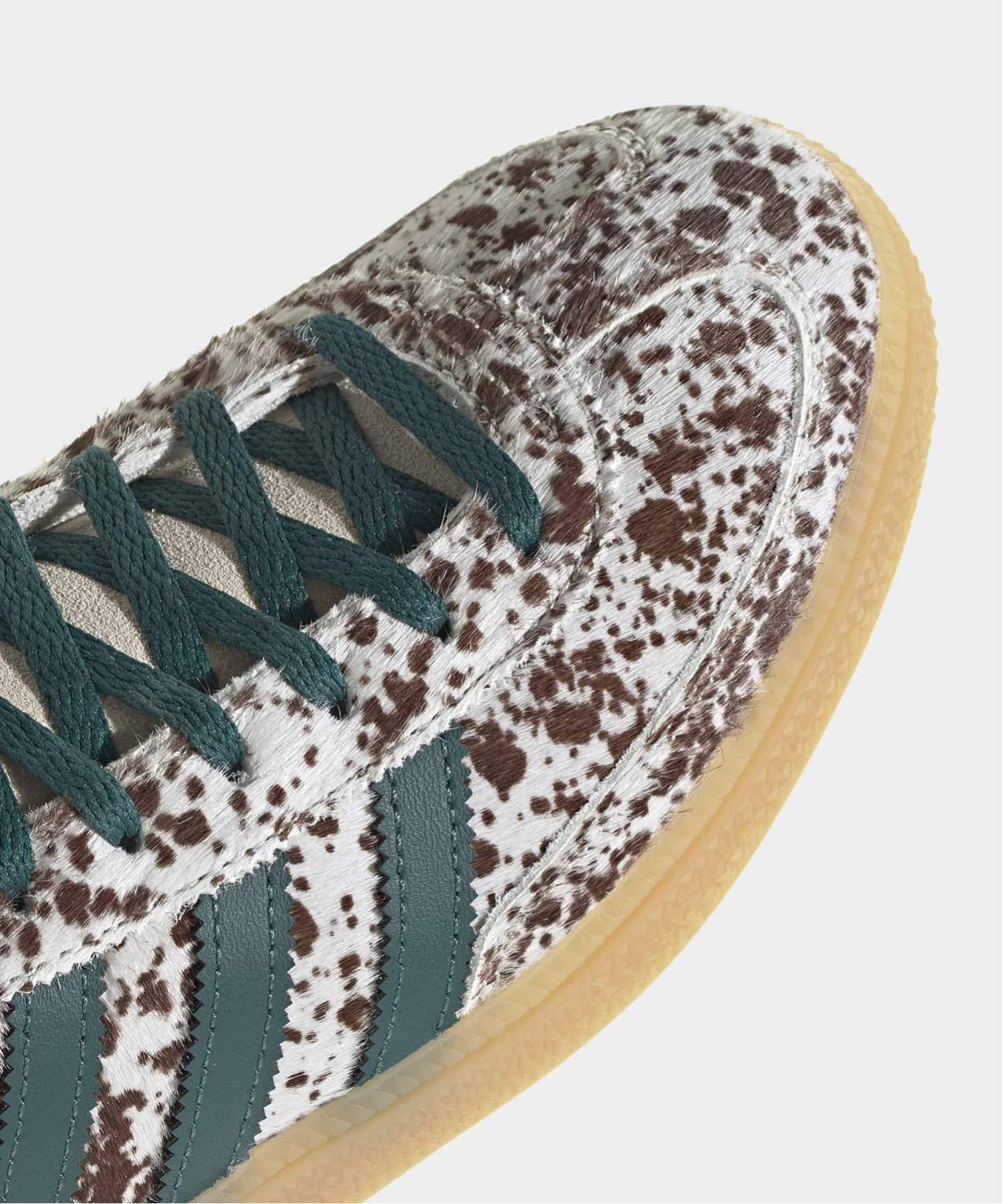adidas / アディダス HANDBALL SPEZIAL W KI2181（スニーカー）｜Spick