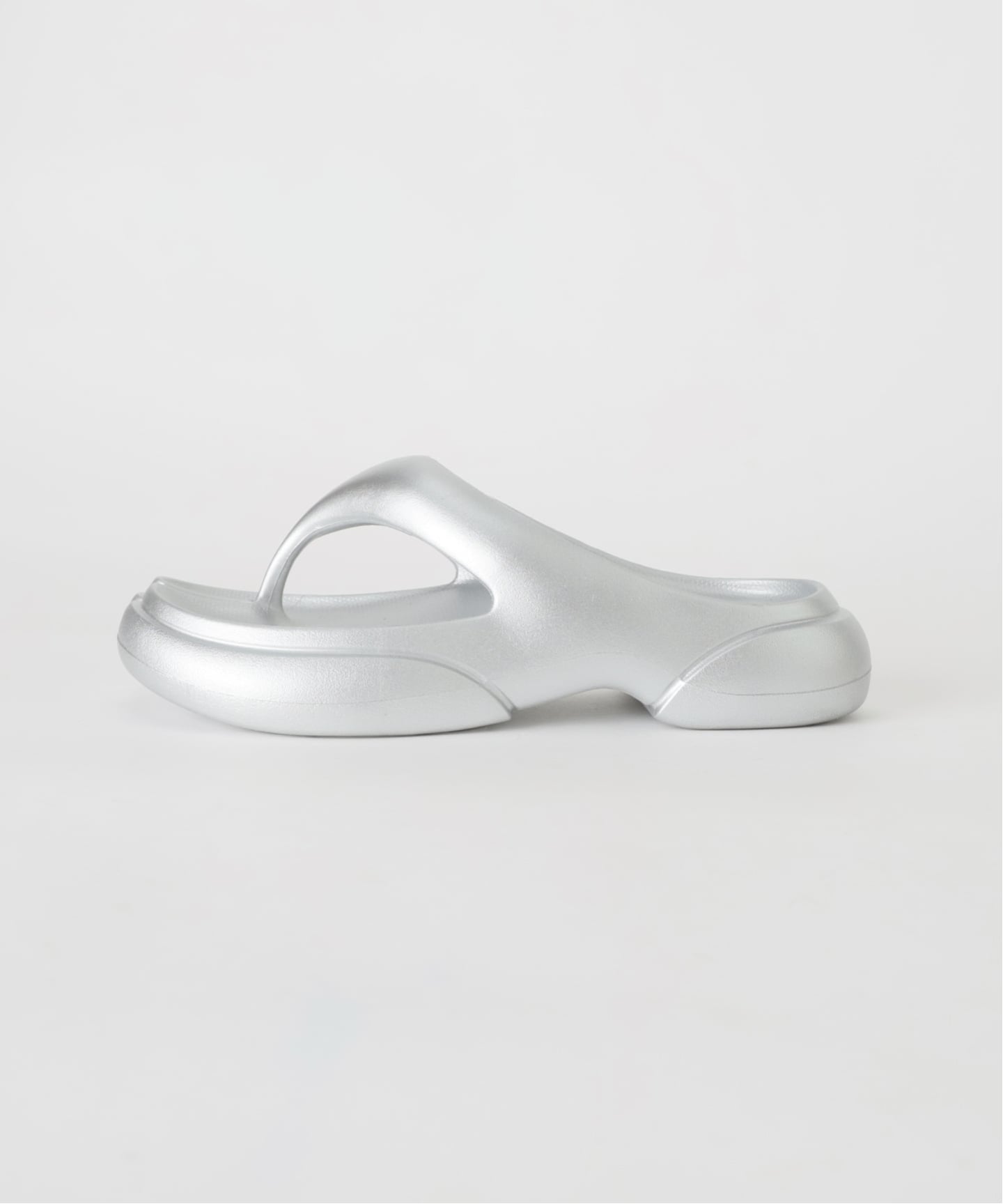 PAES/ぺイズ New Flip Flop metal Line（サンダル）｜UBY Spick & Span