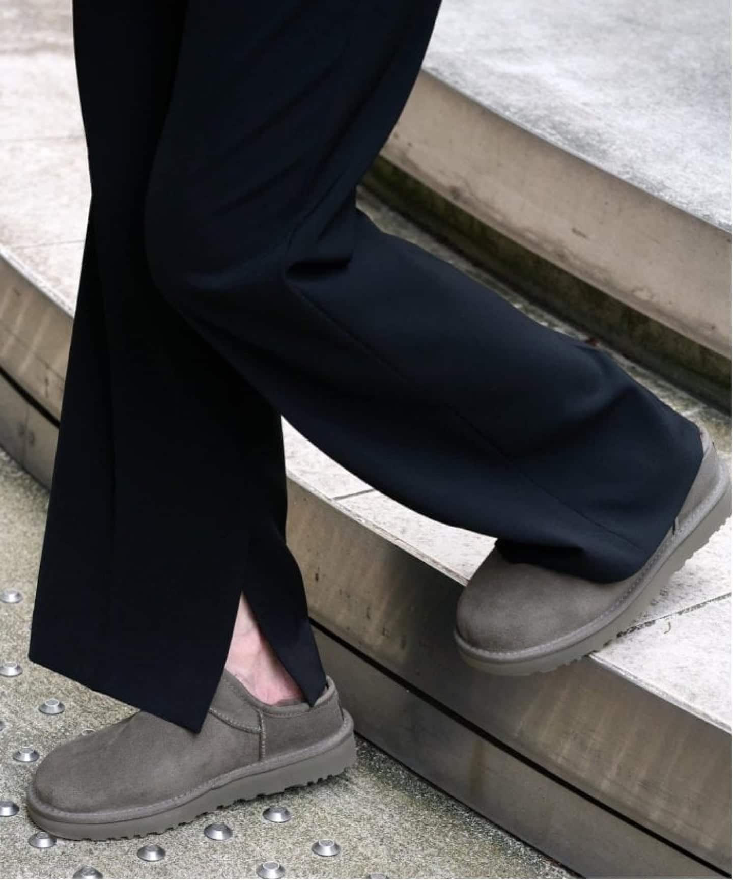 ≪WEB先行 / 追加≫UGG/アグ CLASSIC SLIPPER（その他シューズ