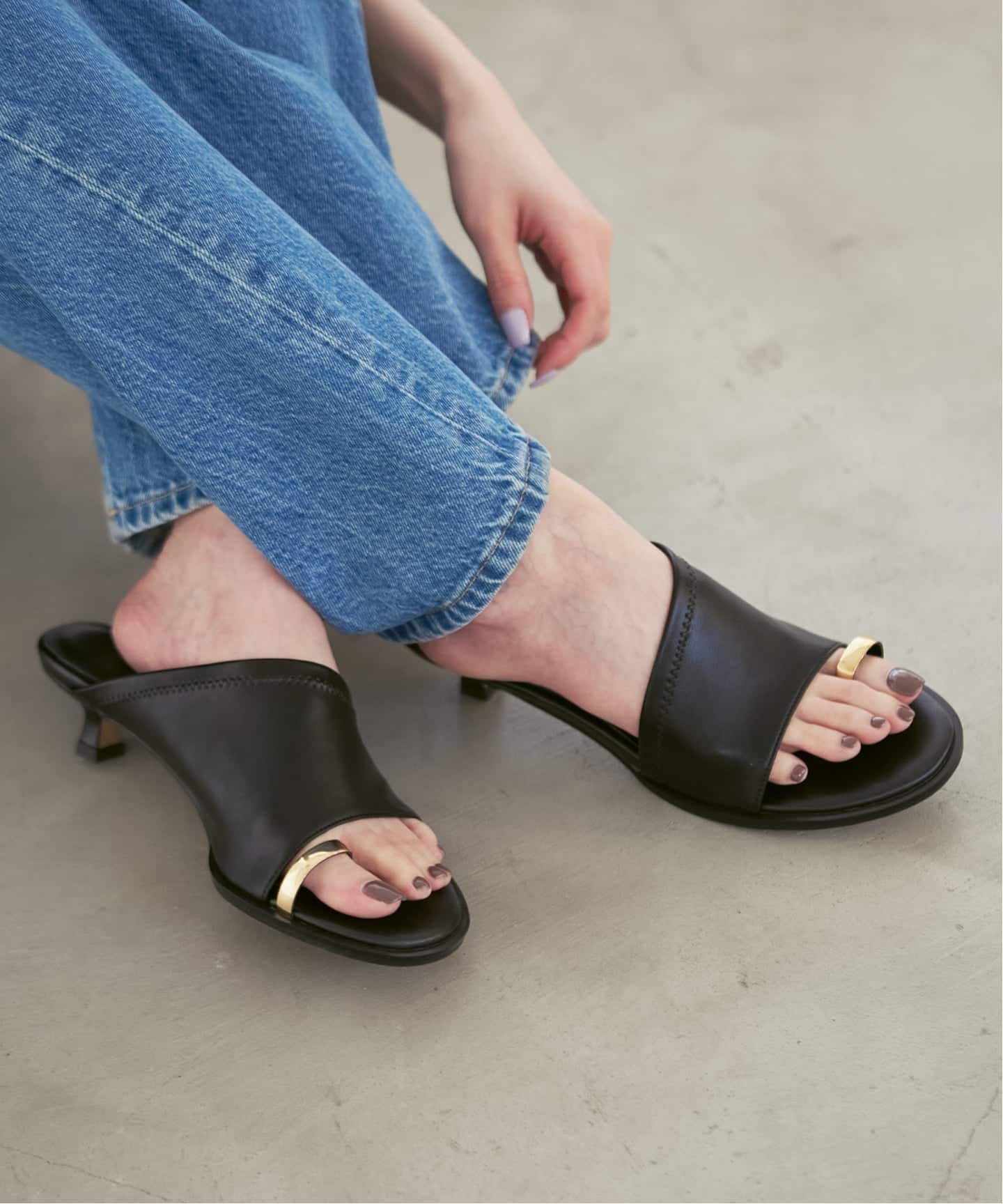 追加予約・パーツ別注》LE VERNIS/ルベル二 Toe ring sandals