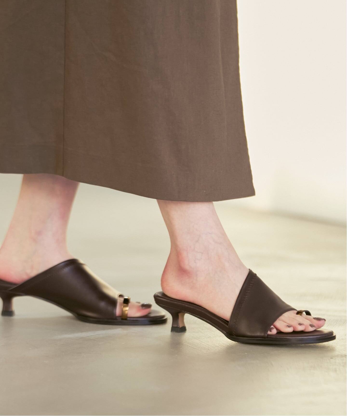 追加予約・パーツ別注》LE VERNIS/ルベル二 Toe ring sandals