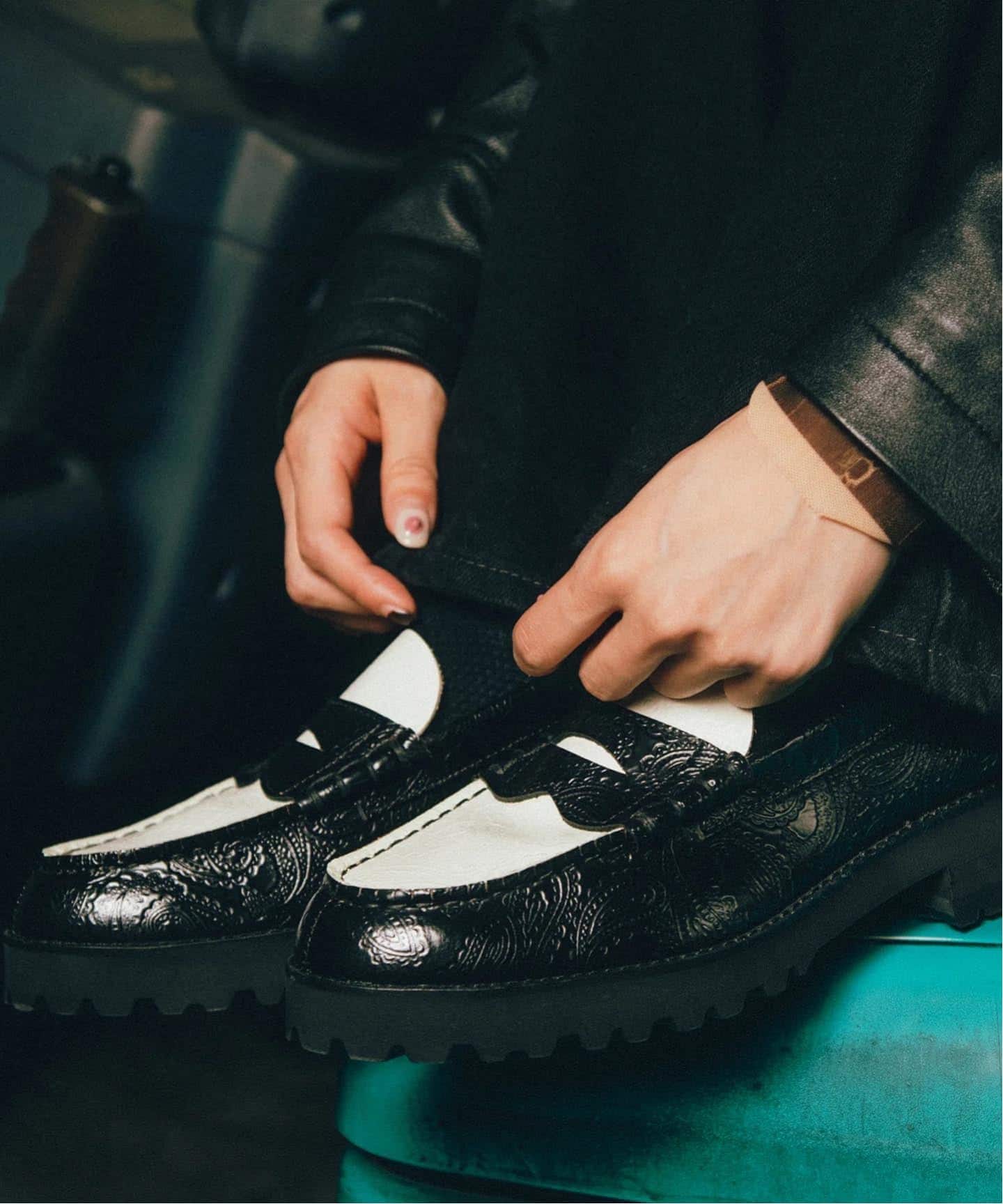 The Kenford Fineshoes TANK SOLE LOAFERS / BLACK WHITE（ローファー