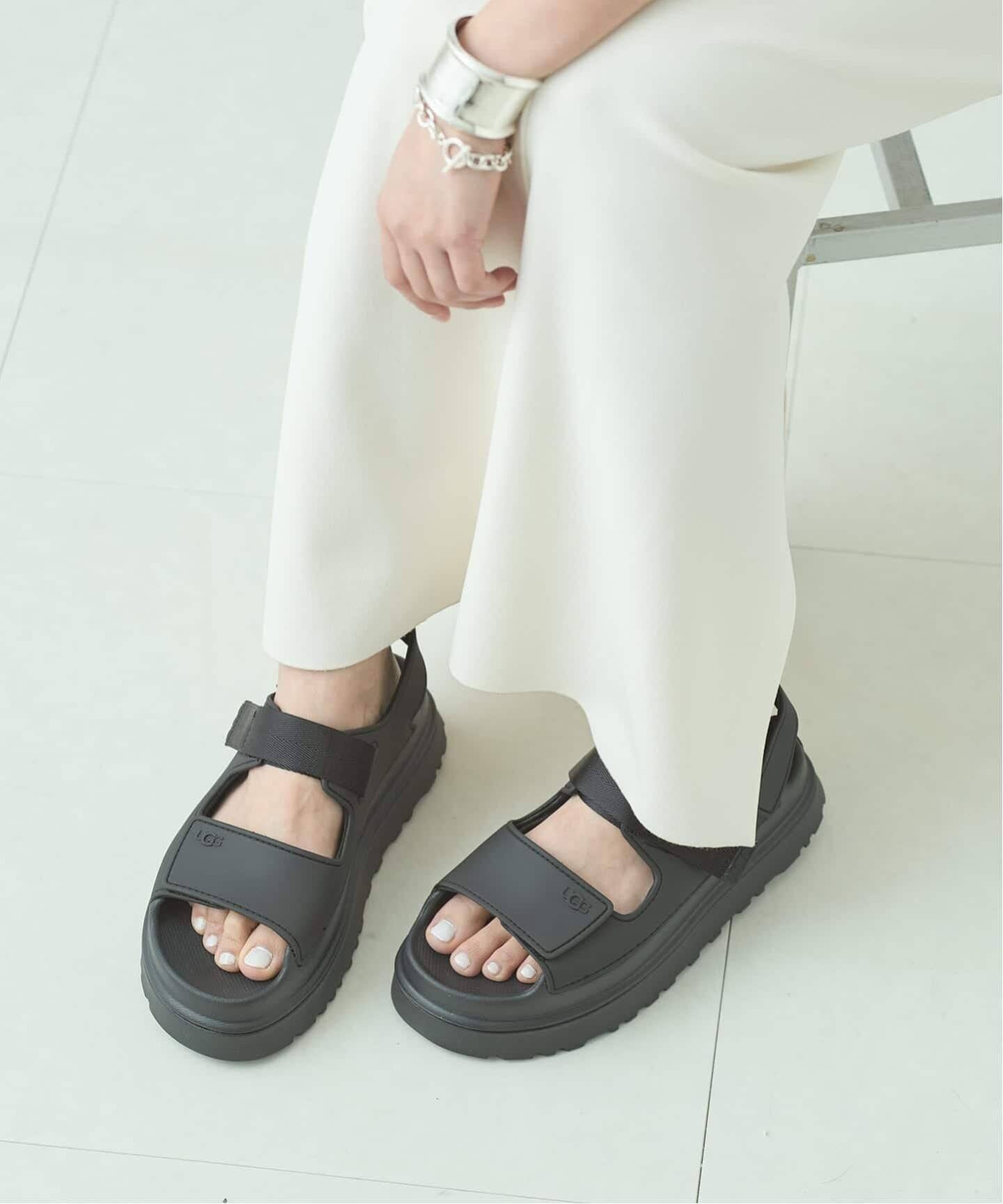 追加》UGG/アグ W GOLDENGLOW サンダル 1152685-BLK（サンダル