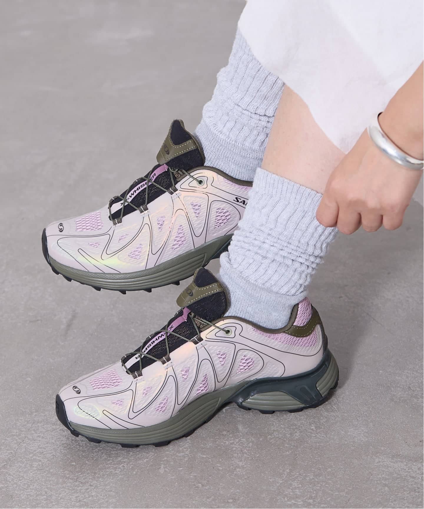 WEB限定》【SALOMON / サロモン】 XT-WHISPER VOID（スニーカー