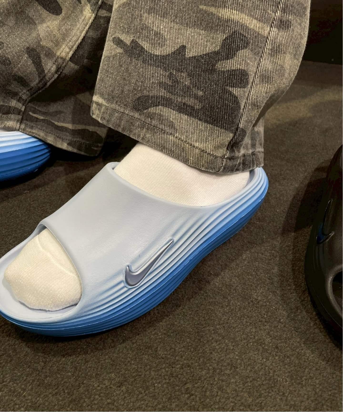 NIKE/ ナイキ】 ウィメンズ リアクトX レジュヴェン8 スライド
