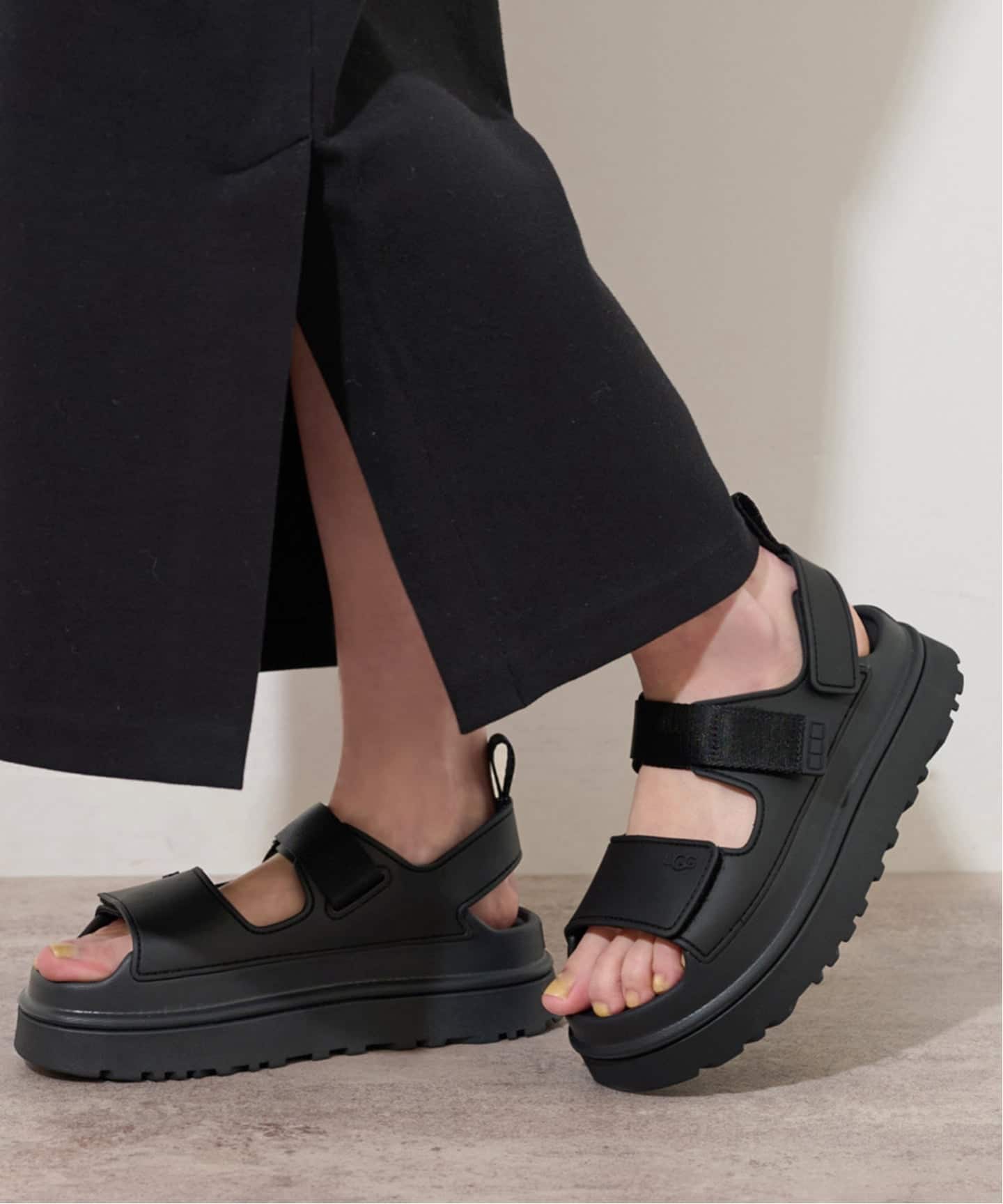 追加》【UGG/アグ】W GOLDENGLOW 1152685：サンダル（サンダル
