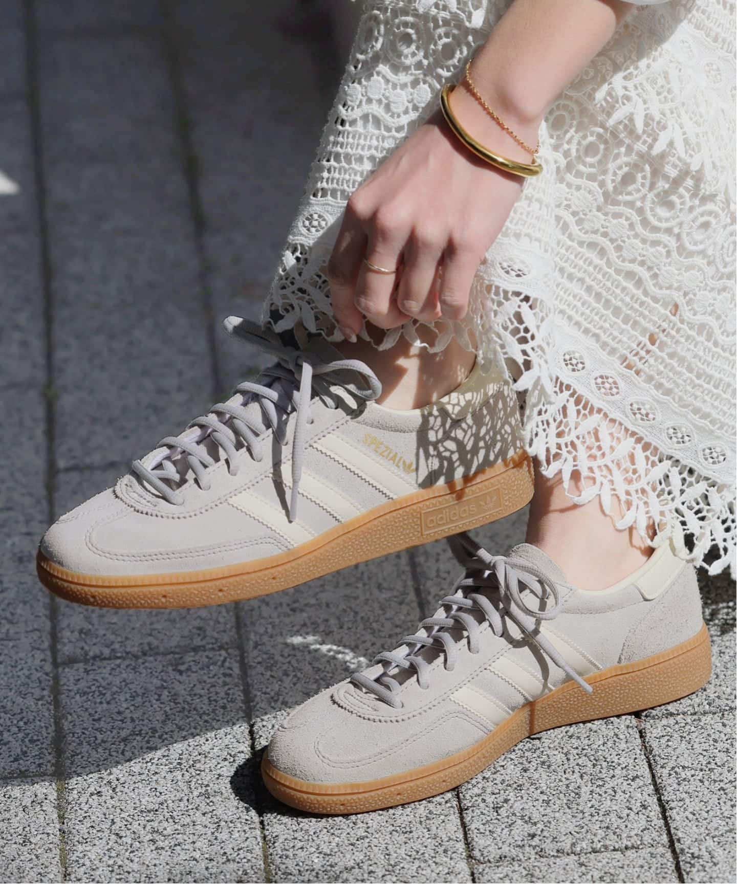 WEB限定追加2》【adidas originals】HANDBALL SPEZIAL：スニーカー