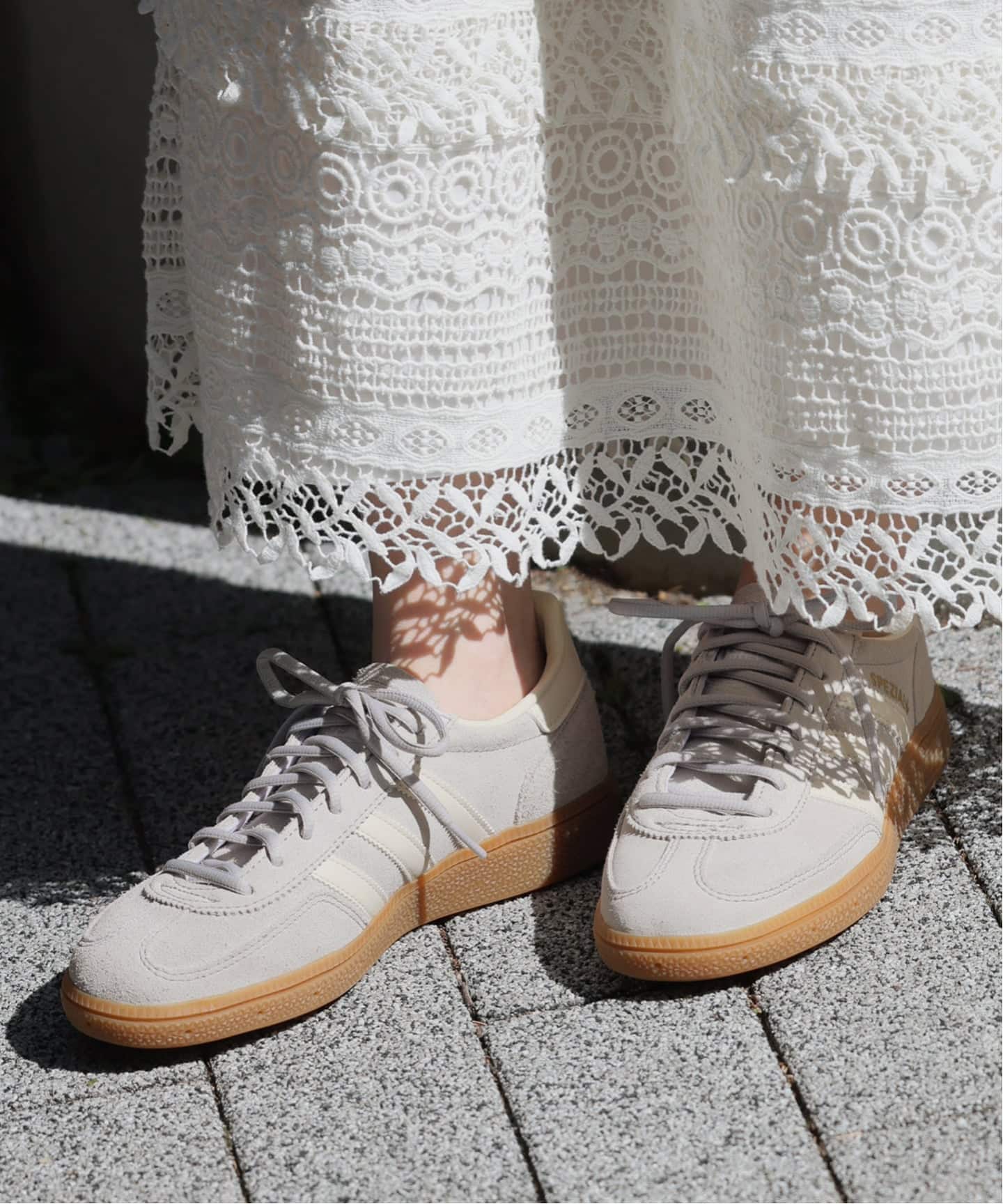 WEB限定追加2》【adidas originals】HANDBALL SPEZIAL：スニーカー