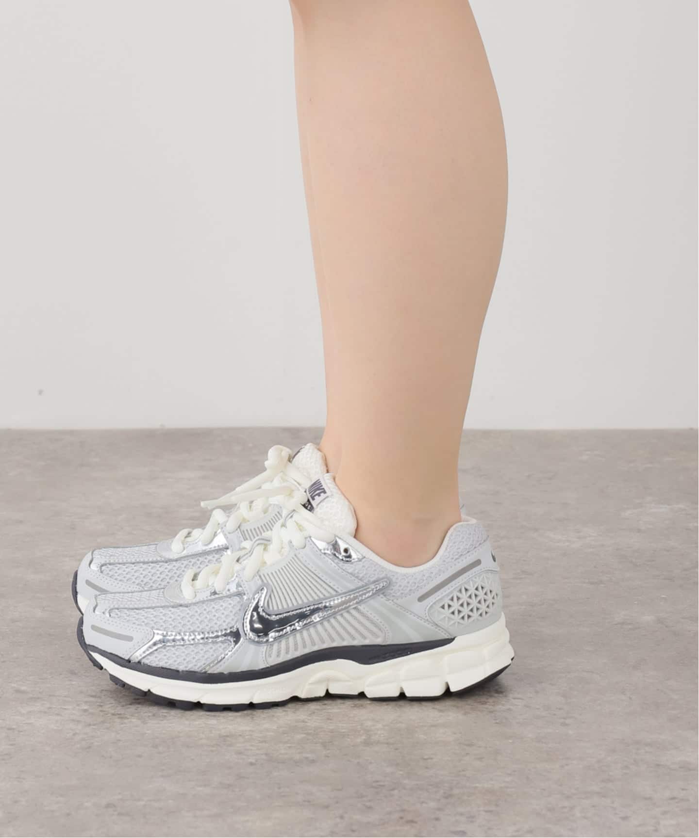 ホメロス 2枚 NIKE/ ナイキ】ウィメンズ ズーム ボメロ 5（スニーカー）｜Deuxieme