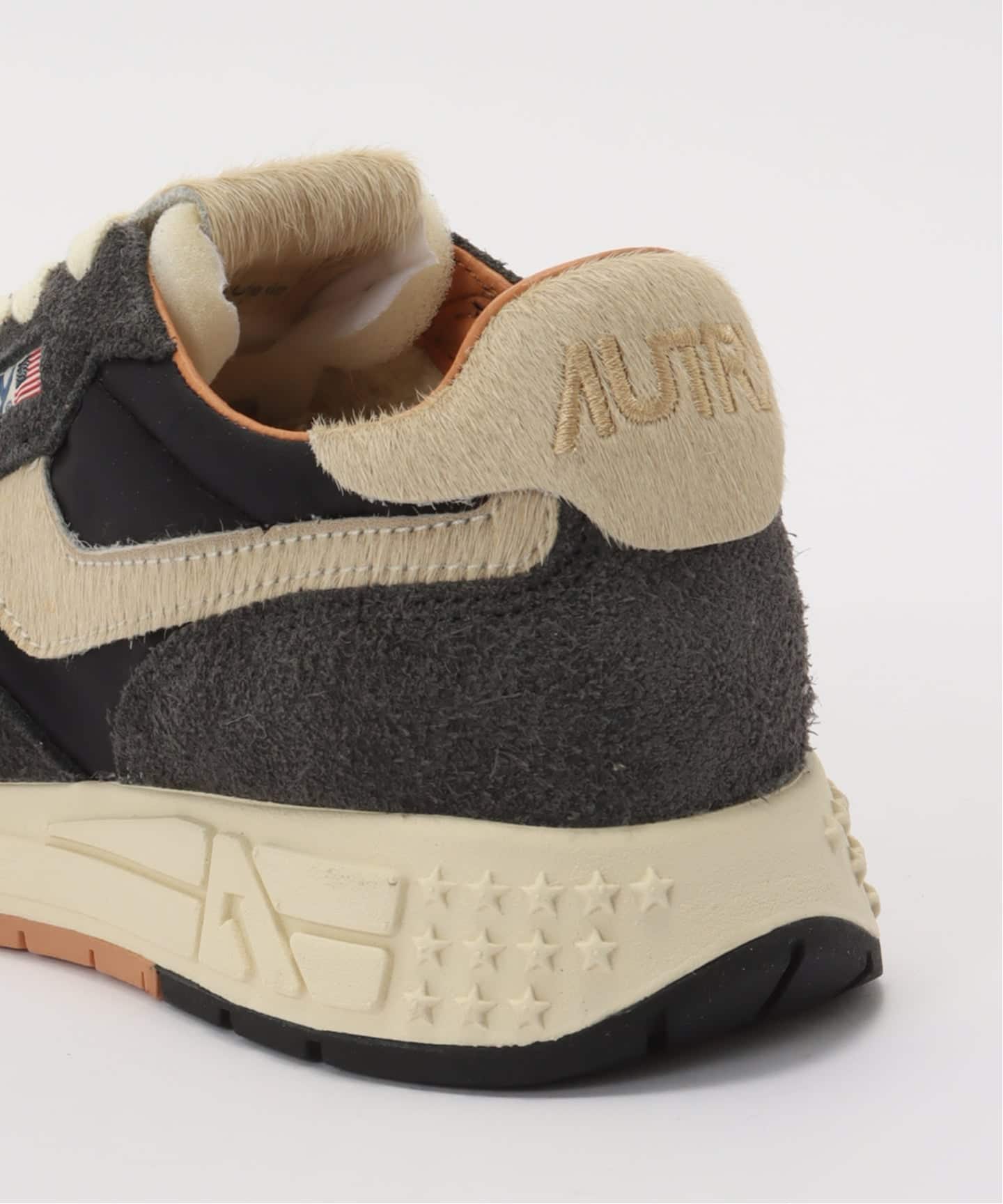 AUTRY/オートリー】REELWIND LOW スニーカー(BLACK)（スニーカー