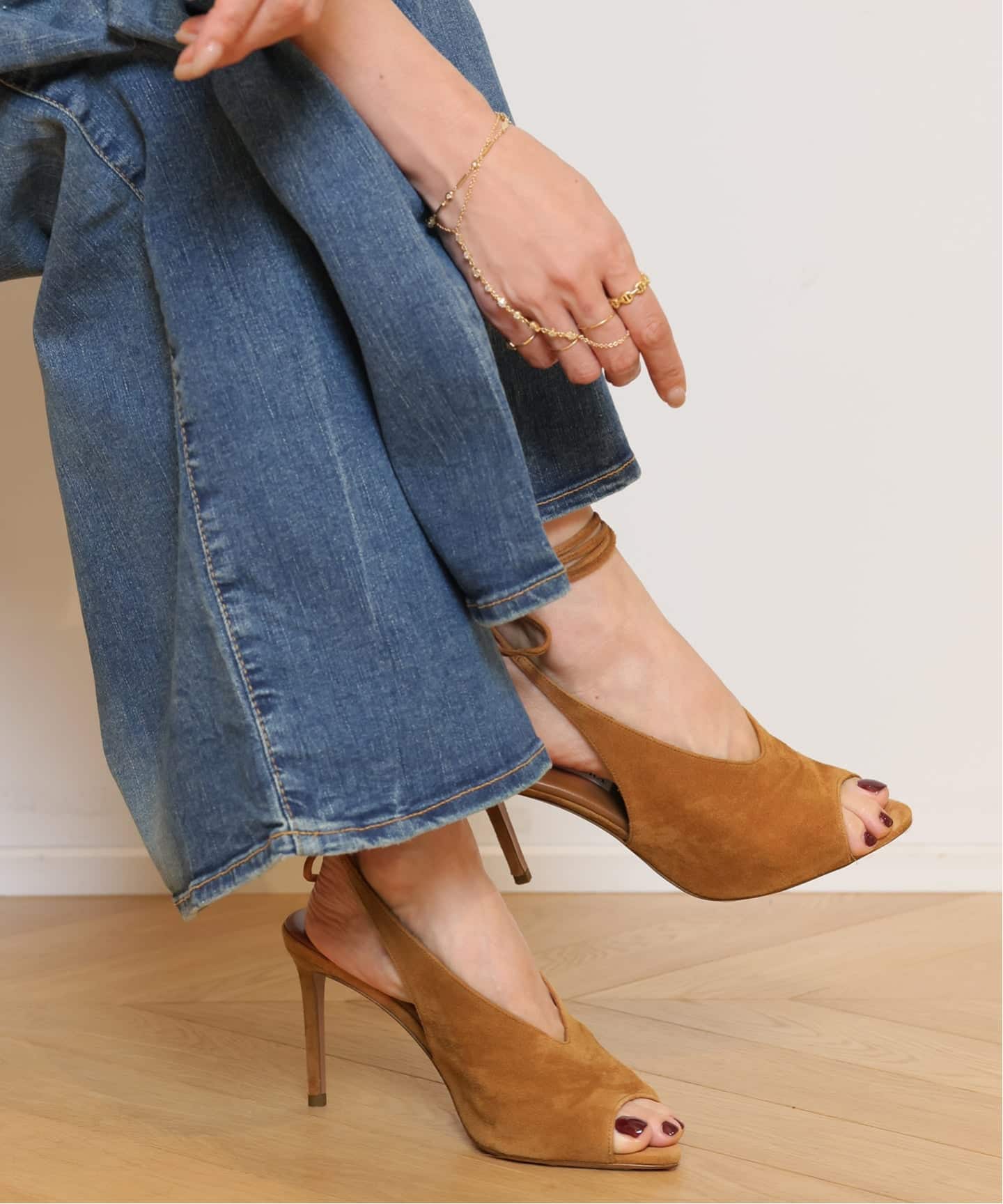 MUSE購入⭐︎AQUAZZURAアクアズーラ⭐︎クッションツイストサンダル⭐︎37 AQUAZZURA/アクアズーラ】LAIS サンダル（サンダル）｜MUSE de