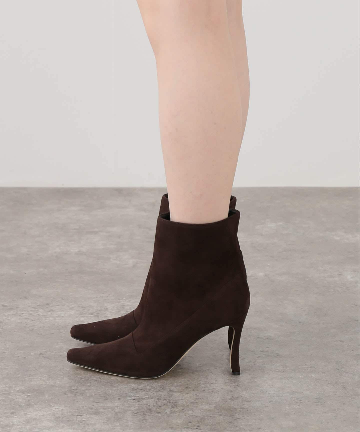 MANOLO BLAHNIK/マノロ ブラニク】 GOSTATU SHORT BOOTS 9cm（ブーティ