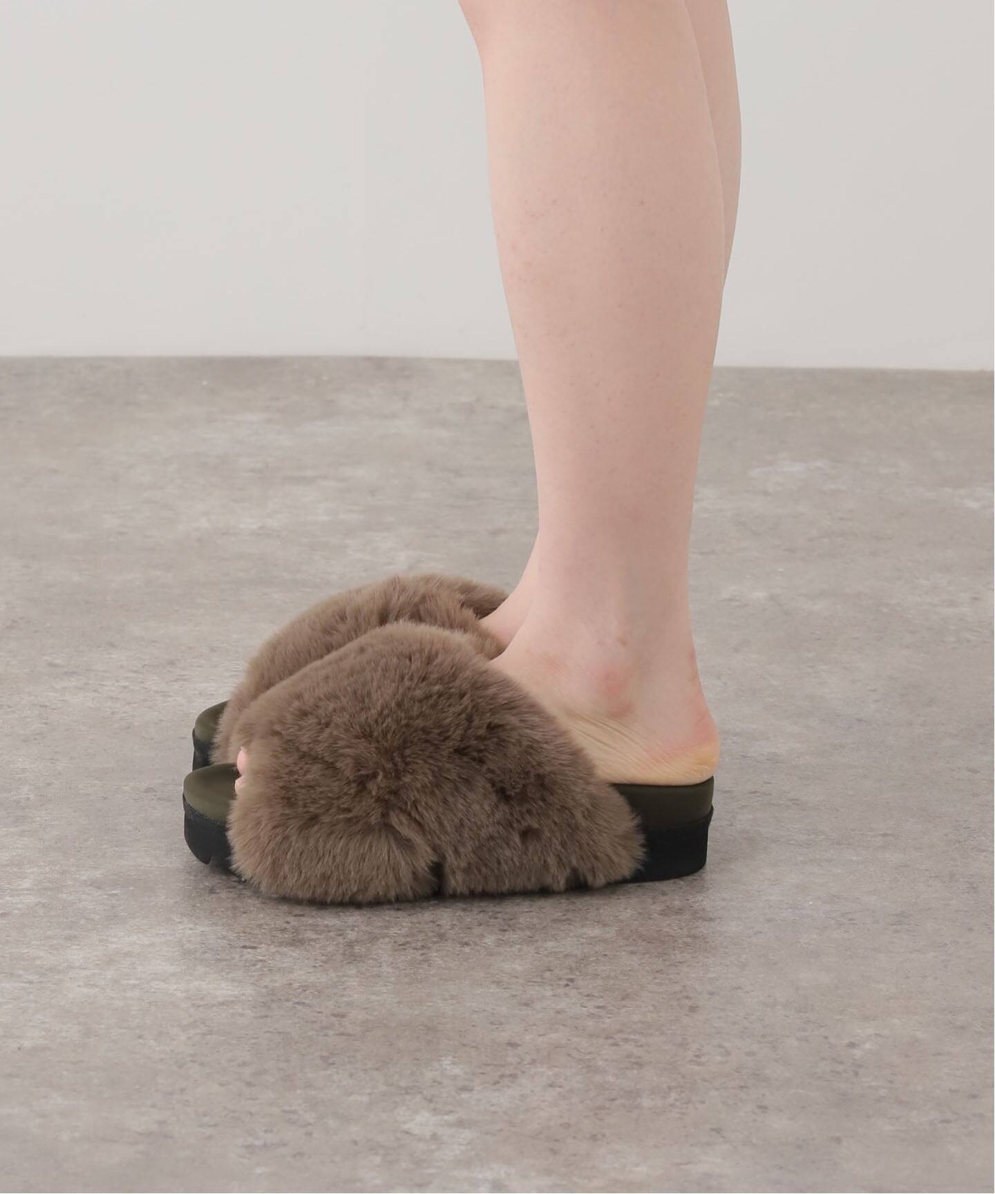 ROAM】Faux Fur Sandals（サンダル）｜AP STUDIO（エーピー 