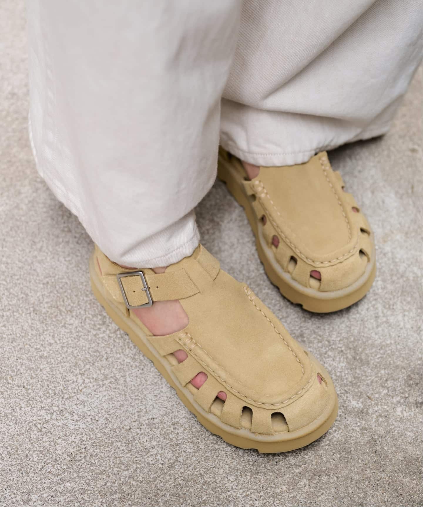CLARKS/ クラークス meare buckle Gurkhaサンダル（サンダル）｜LE