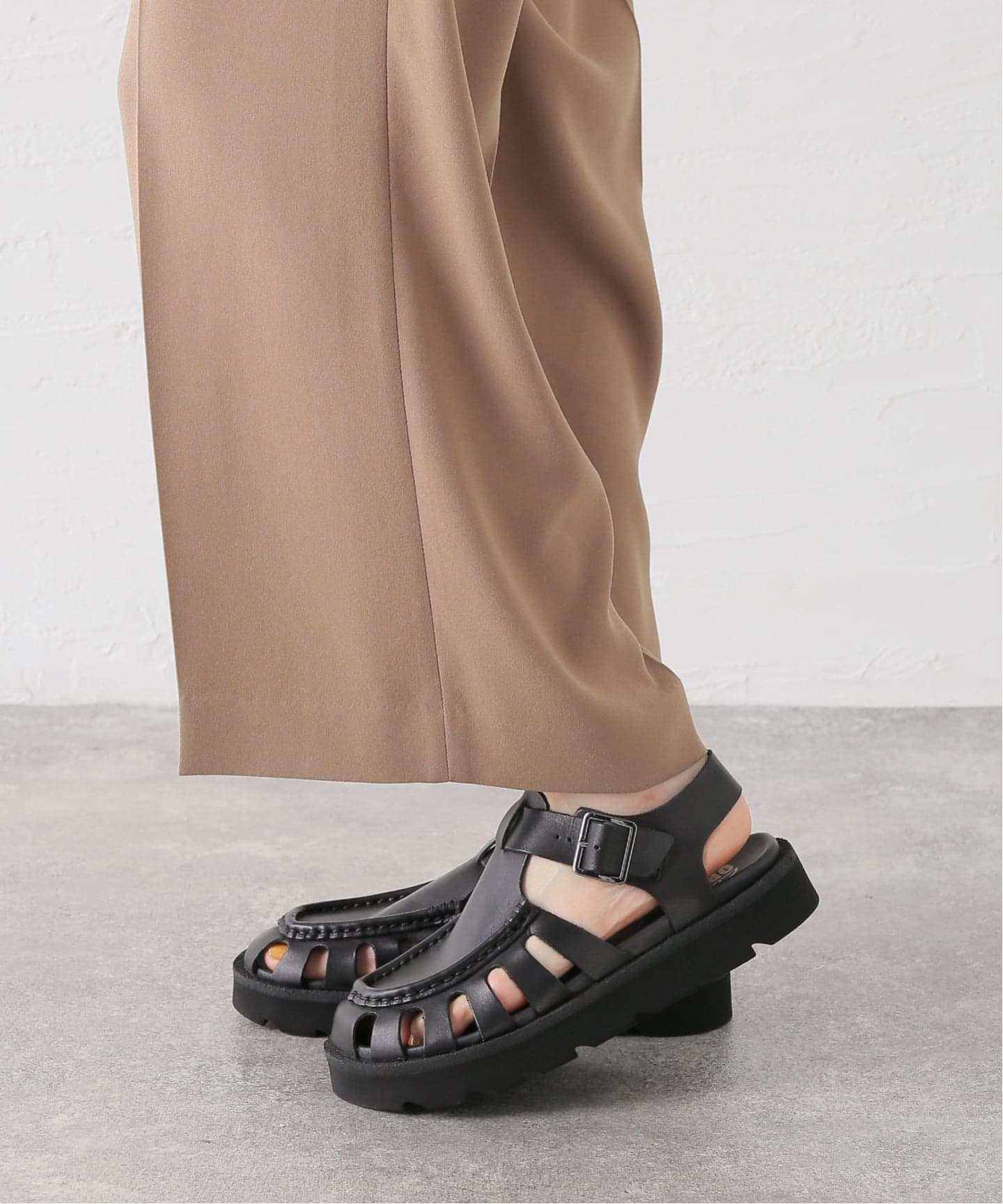 CLARKS/ クラークス meare buckle Gurkhaサンダル（サンダル）｜GRISE