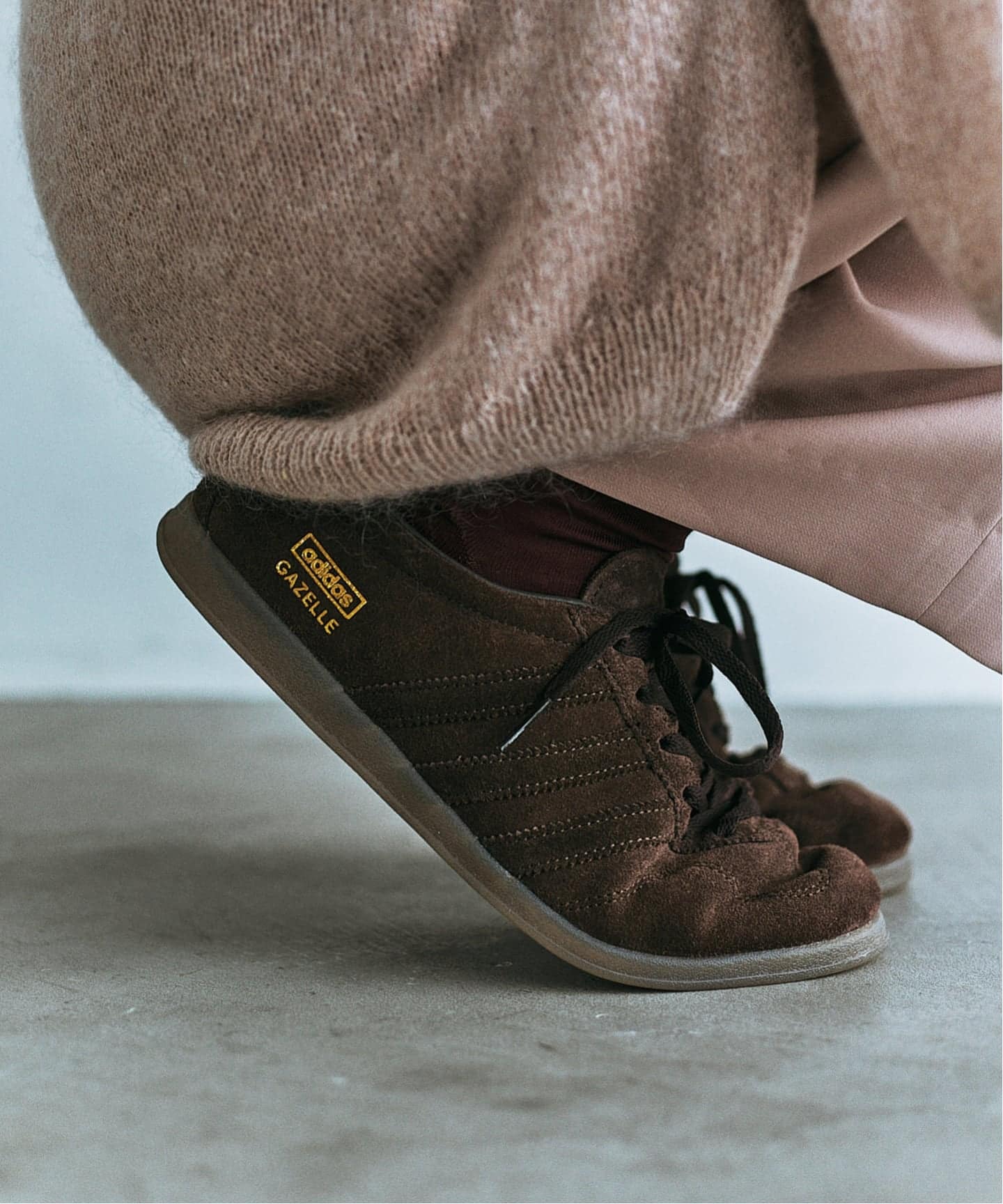 予約》別注adidas Originals for EDI/IE GAZELLE LO PRO スニーカー