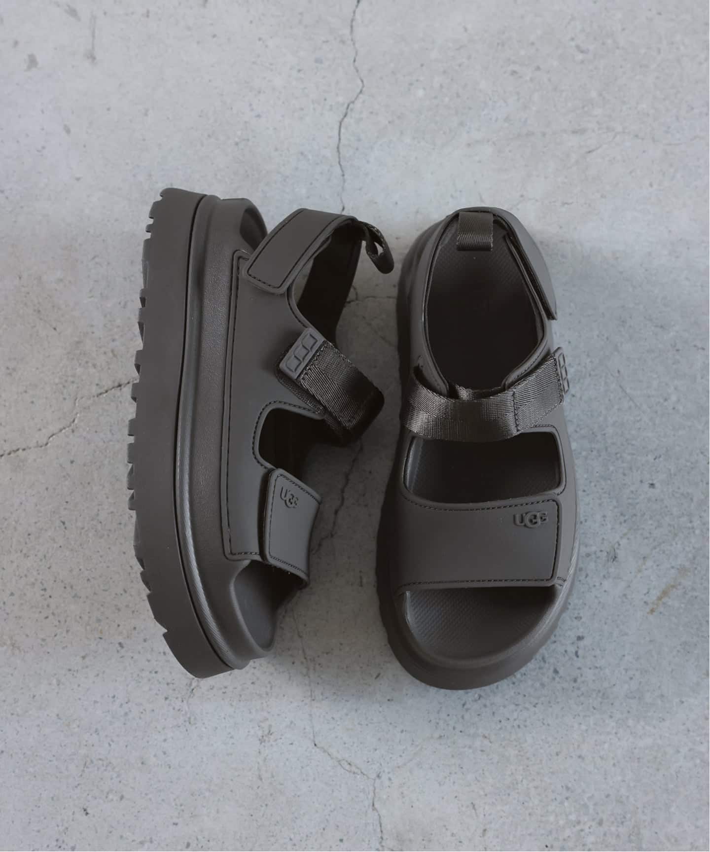 別注カラーあり/追加2》 UGG/アグ GoldenGlow Sandal W（サンダル