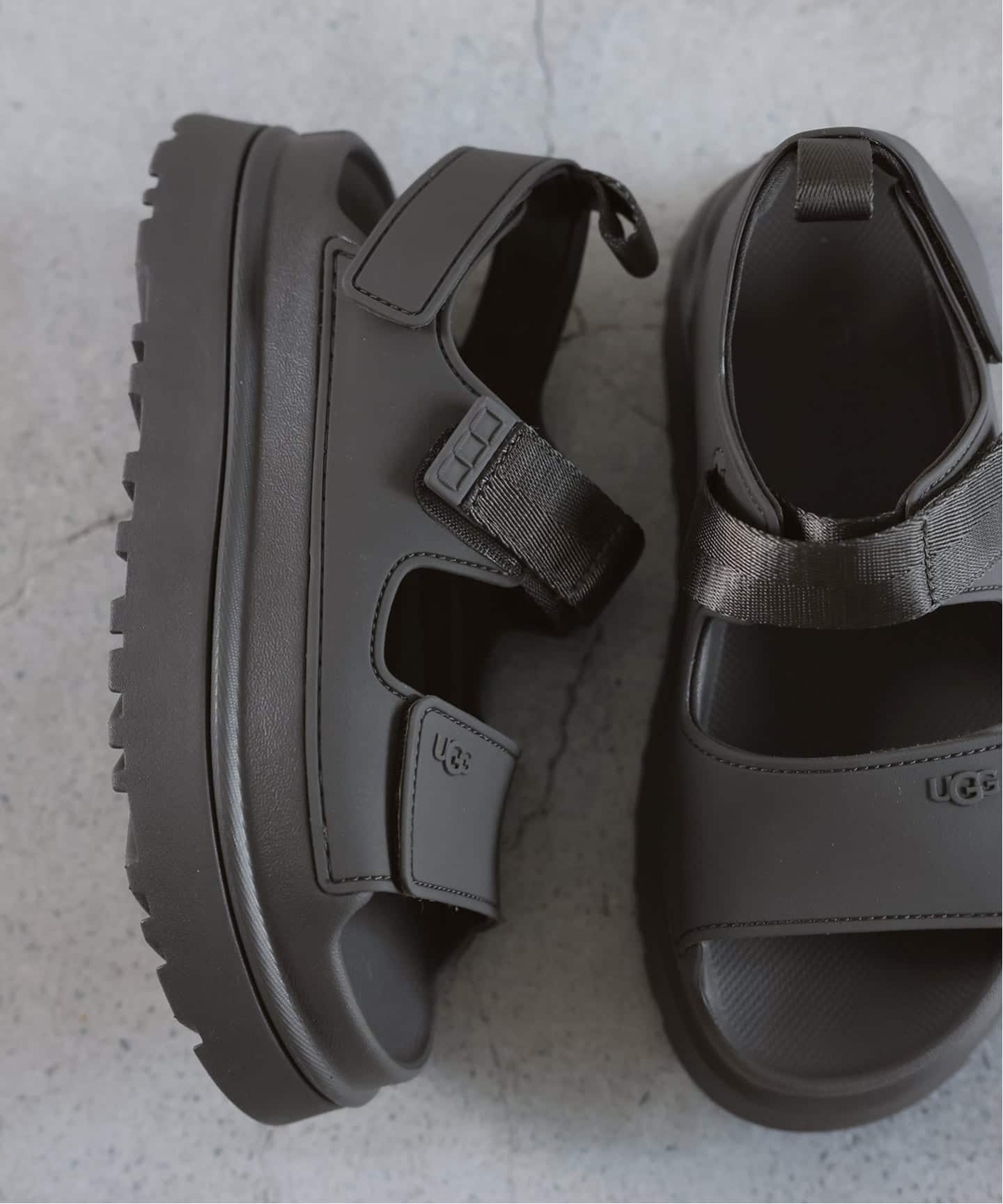 別注カラーあり/追加2》 UGG/アグ GoldenGlow Sandal W（サンダル