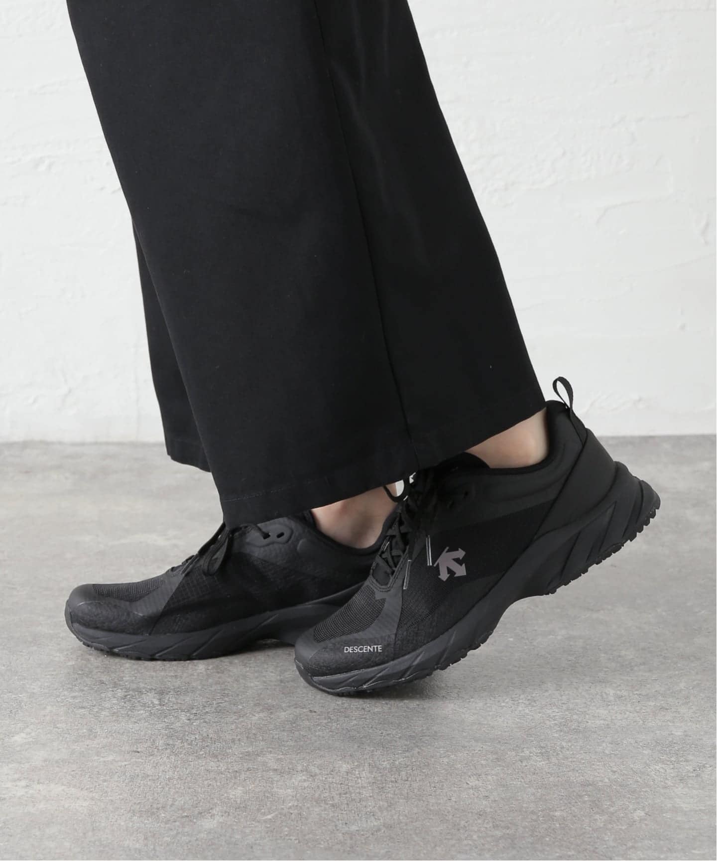 DESCENTE/デサント TORVENT DU6SRS02UZ（スニーカー）｜SLOBE IENA