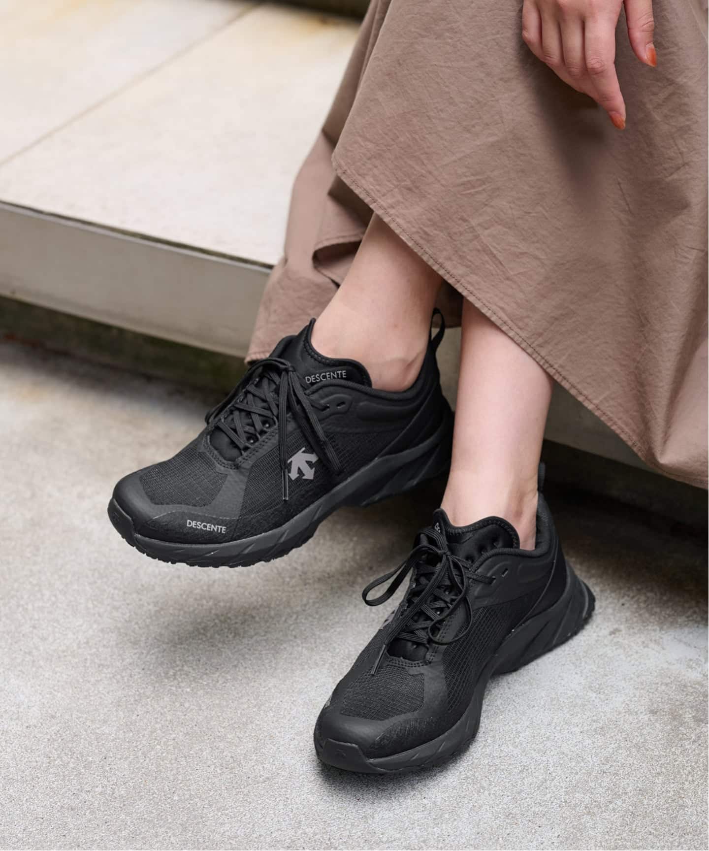 DESCENTE/デサント TORVENT DU6SRS02UZ（スニーカー）｜SLOBE IENA