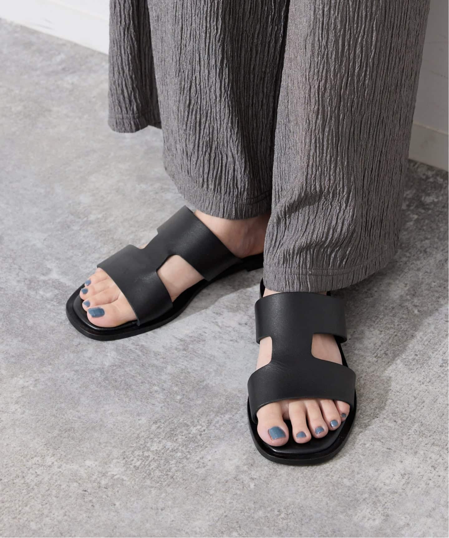 L/UCCA/ルッカ フラットサンダル LU-08D（サンダル）｜SLOBE IENA