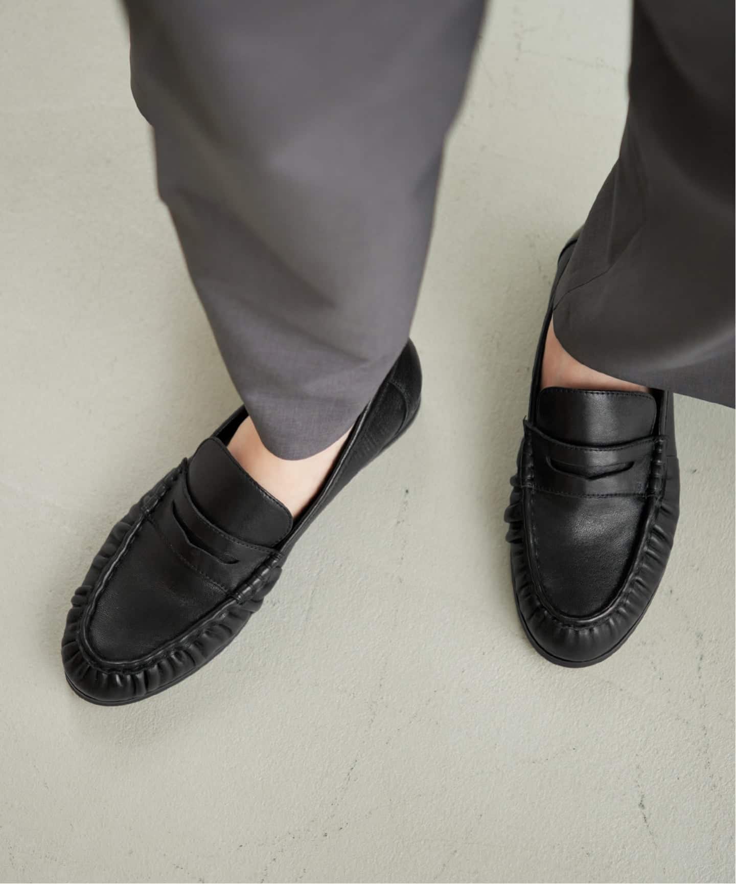 WEB限定サイズあり》SLOBE レザーギャザーローファー（ローファー